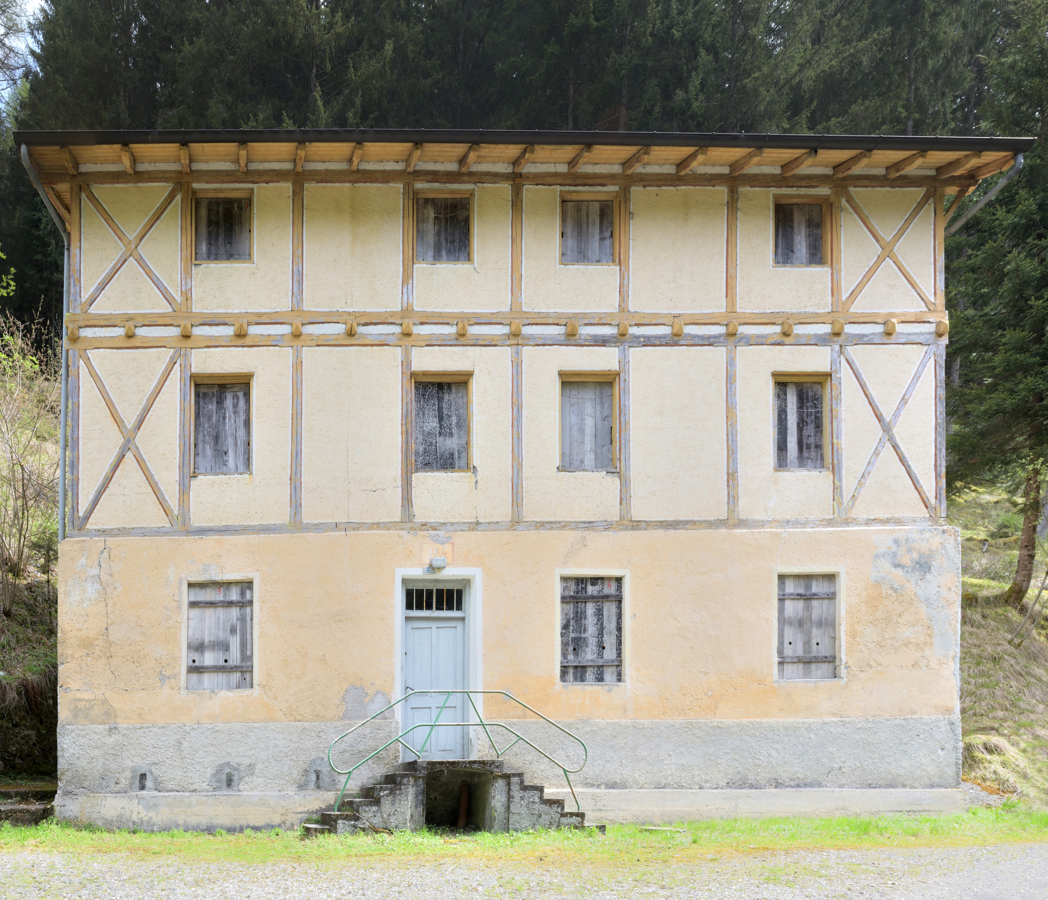 Bad Froi Fassade Klausen