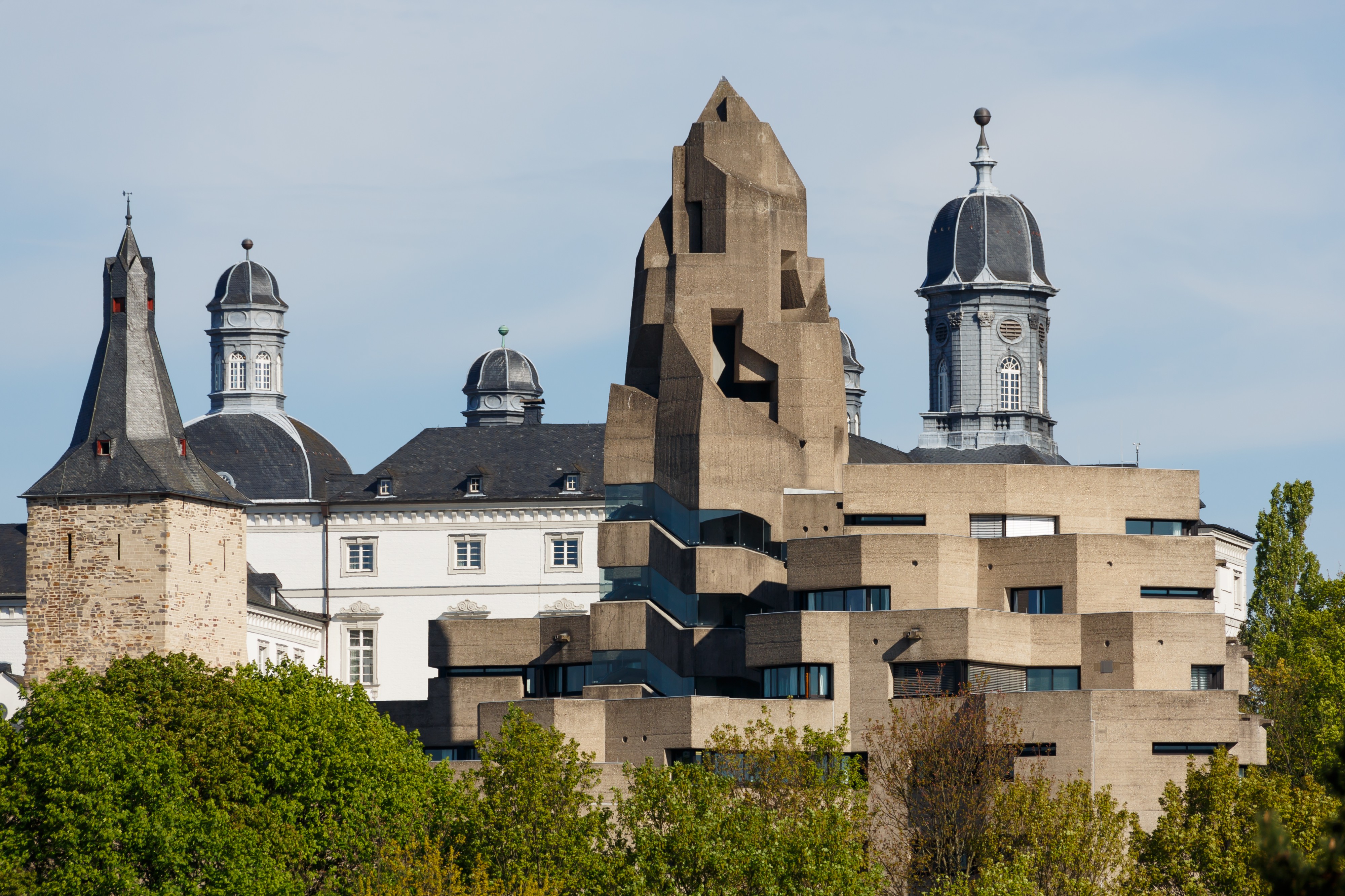 Bensberg Germany Rathaus-und-altes-Schloss-01