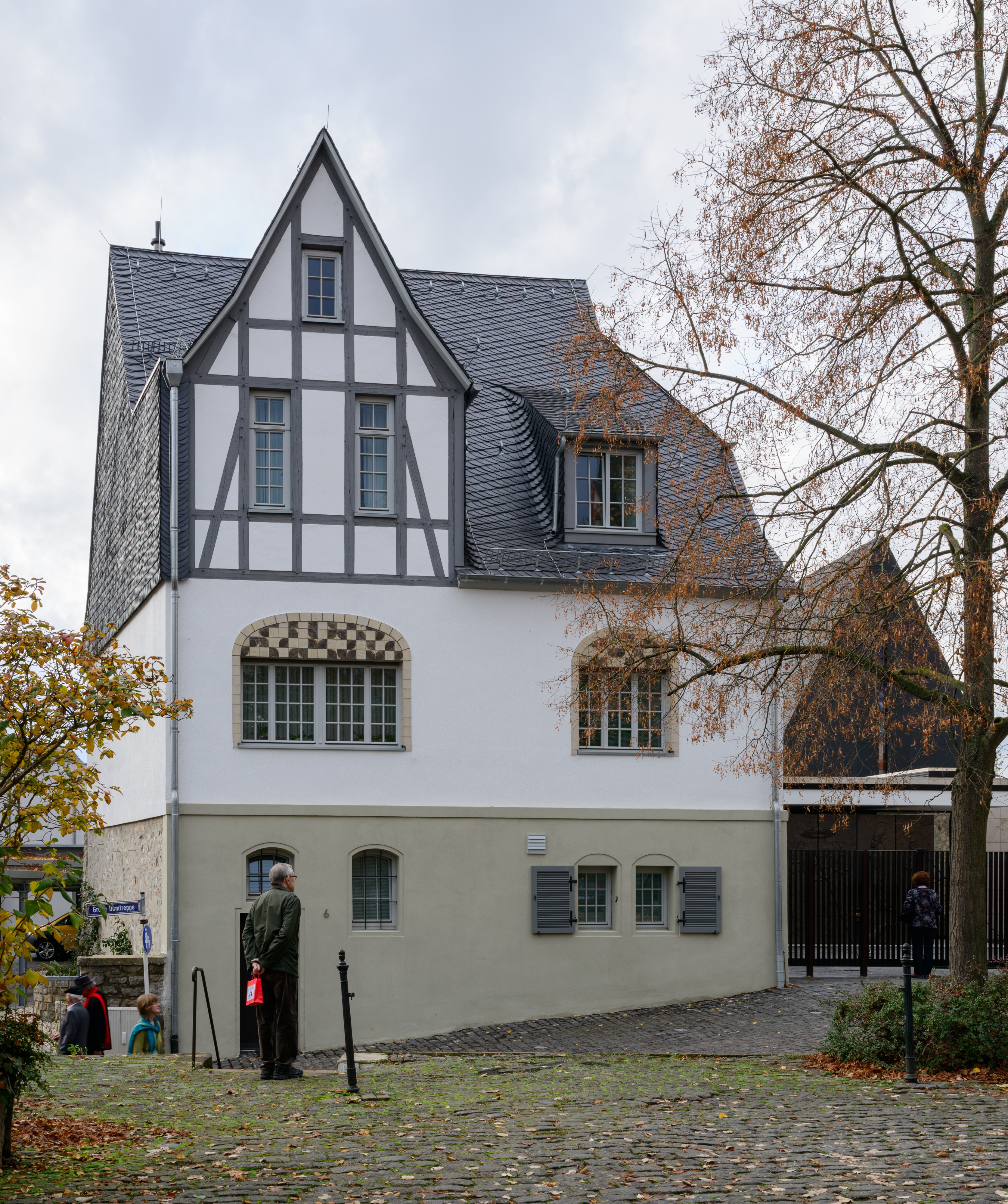 Bischofssitz Limburg - Residence of the bishop of Limburg - Schwesternhaus - October 26th 2013 - 02