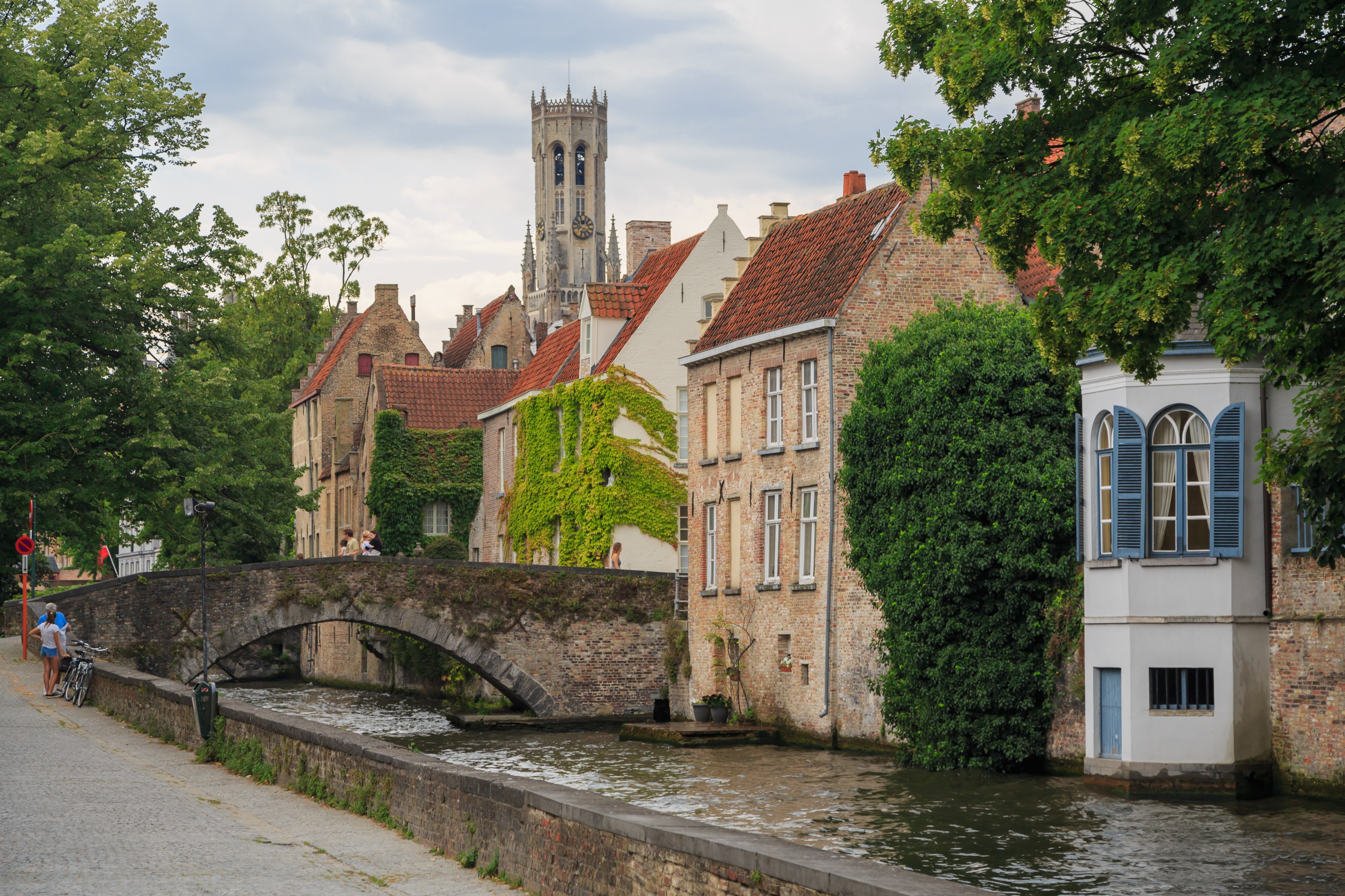 Bruges Belgium Groenerei-Canal-with-Peerdenbrug-01