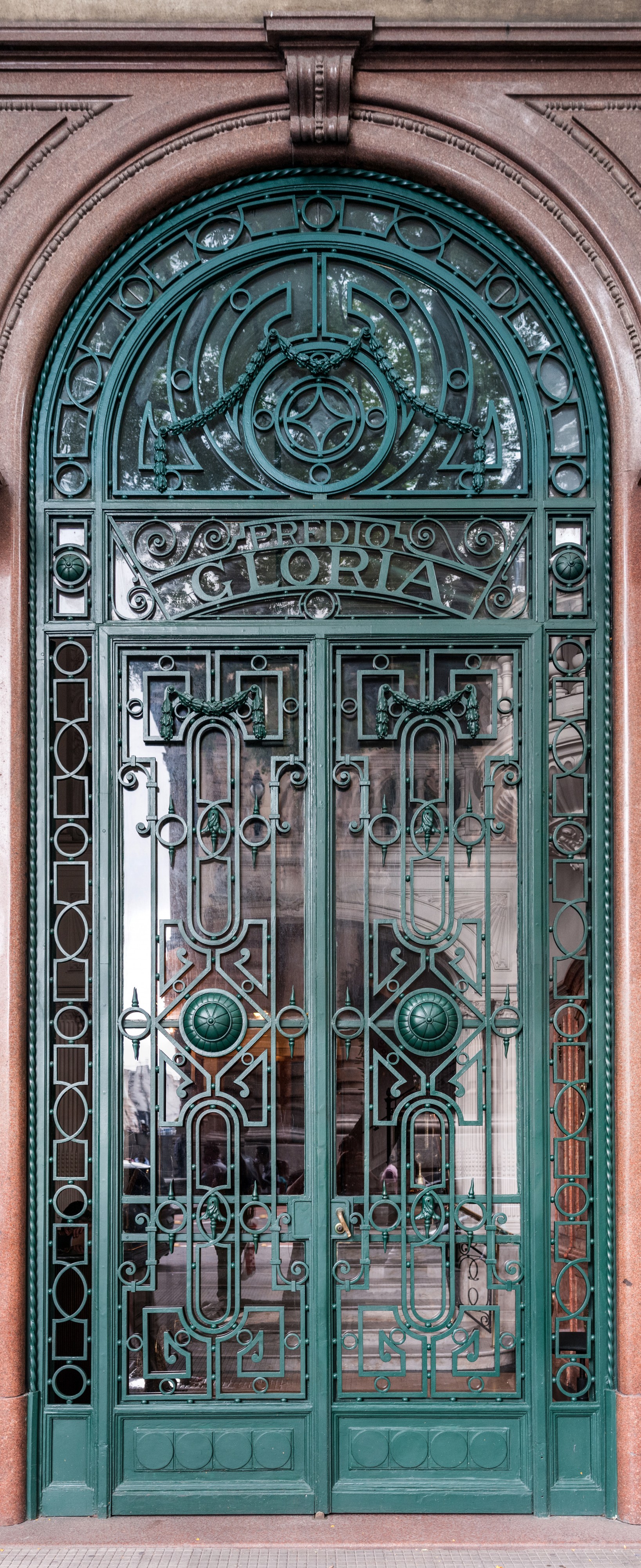 Building Gloria Door in São Paulo center