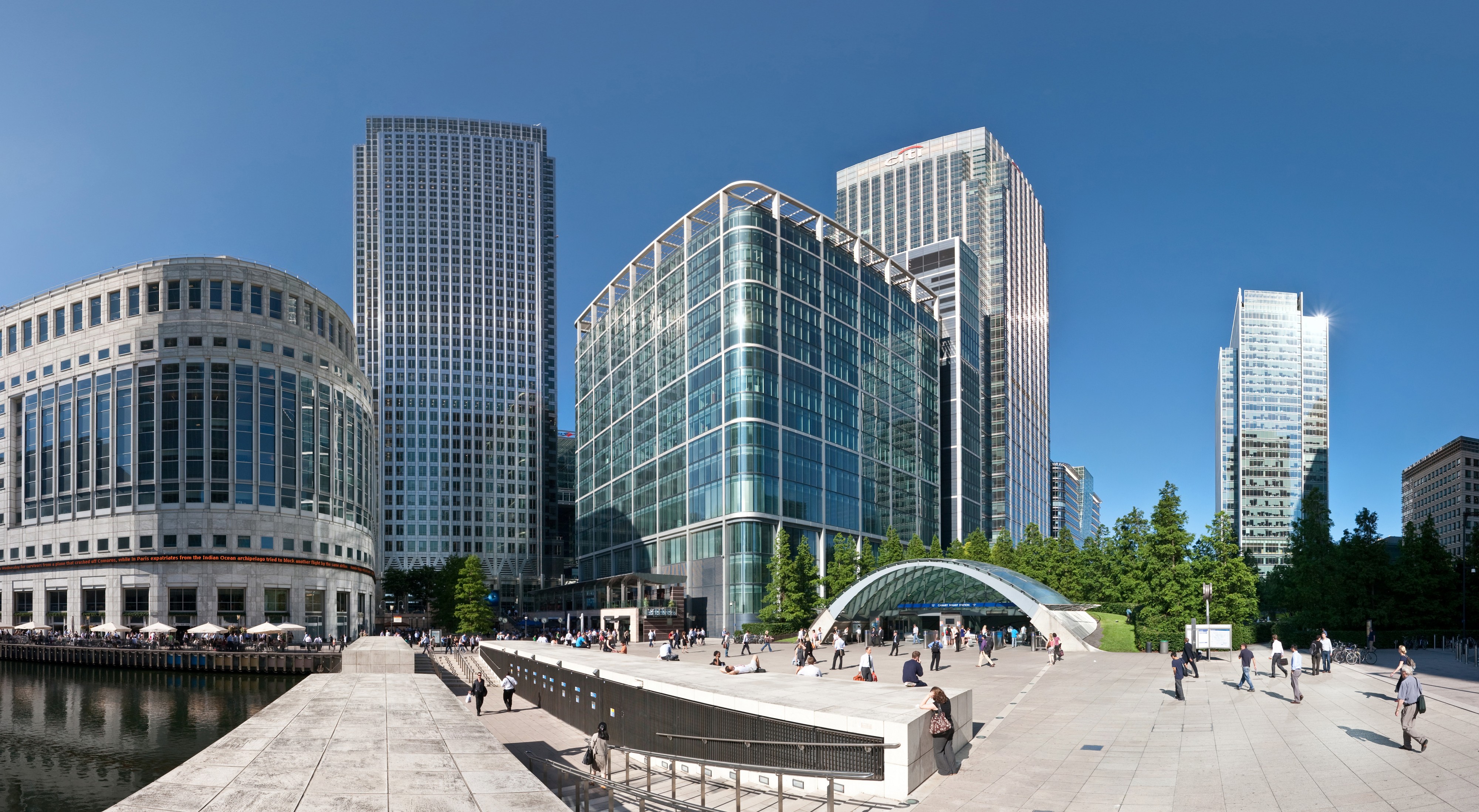 Canary Wharf Wide View 2, London - July 2009