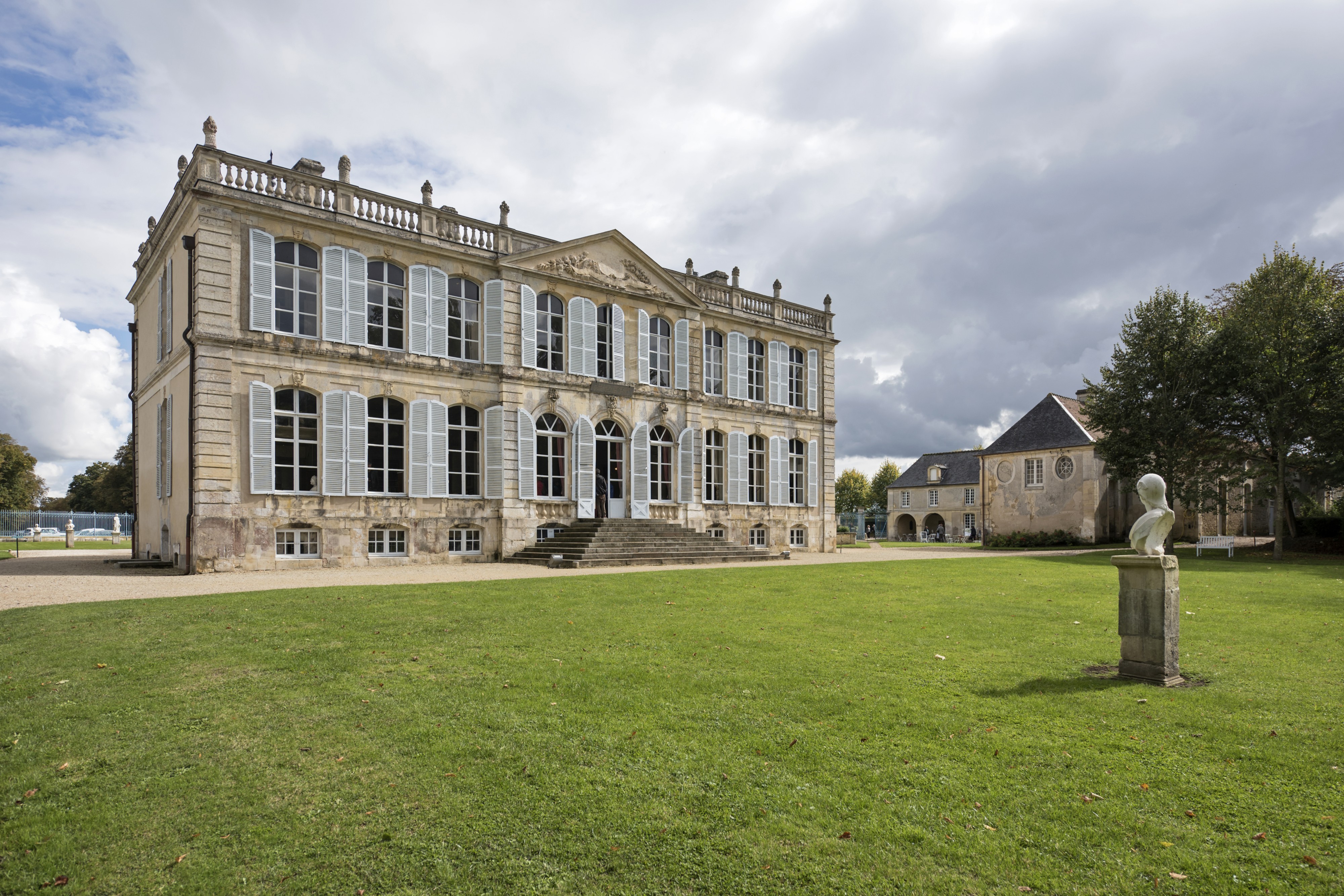 CanonChateau 01