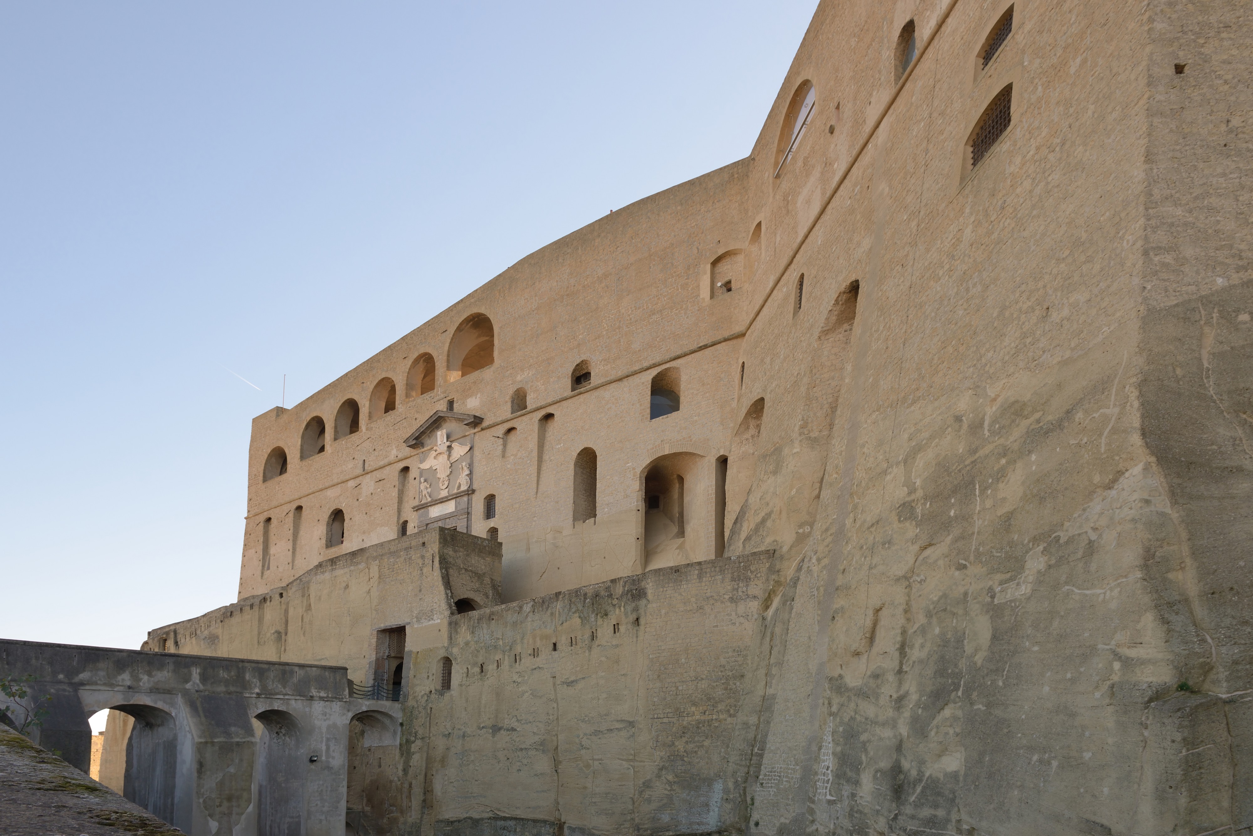 Castel Sant Elmo Napoli lato ingresso