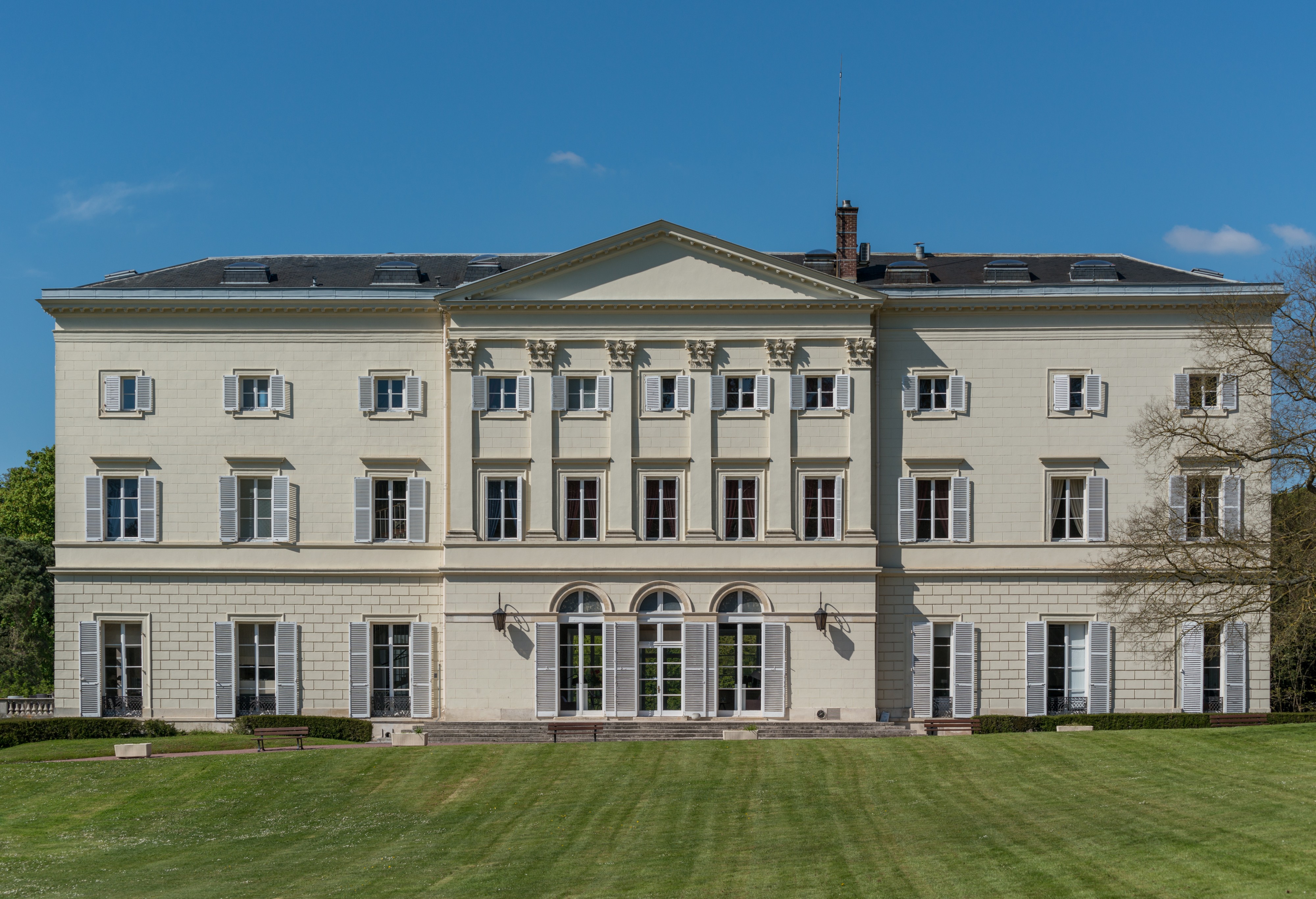 Chateau, HEC Paris, Jouy-en-Josas, South view 20160501 1
