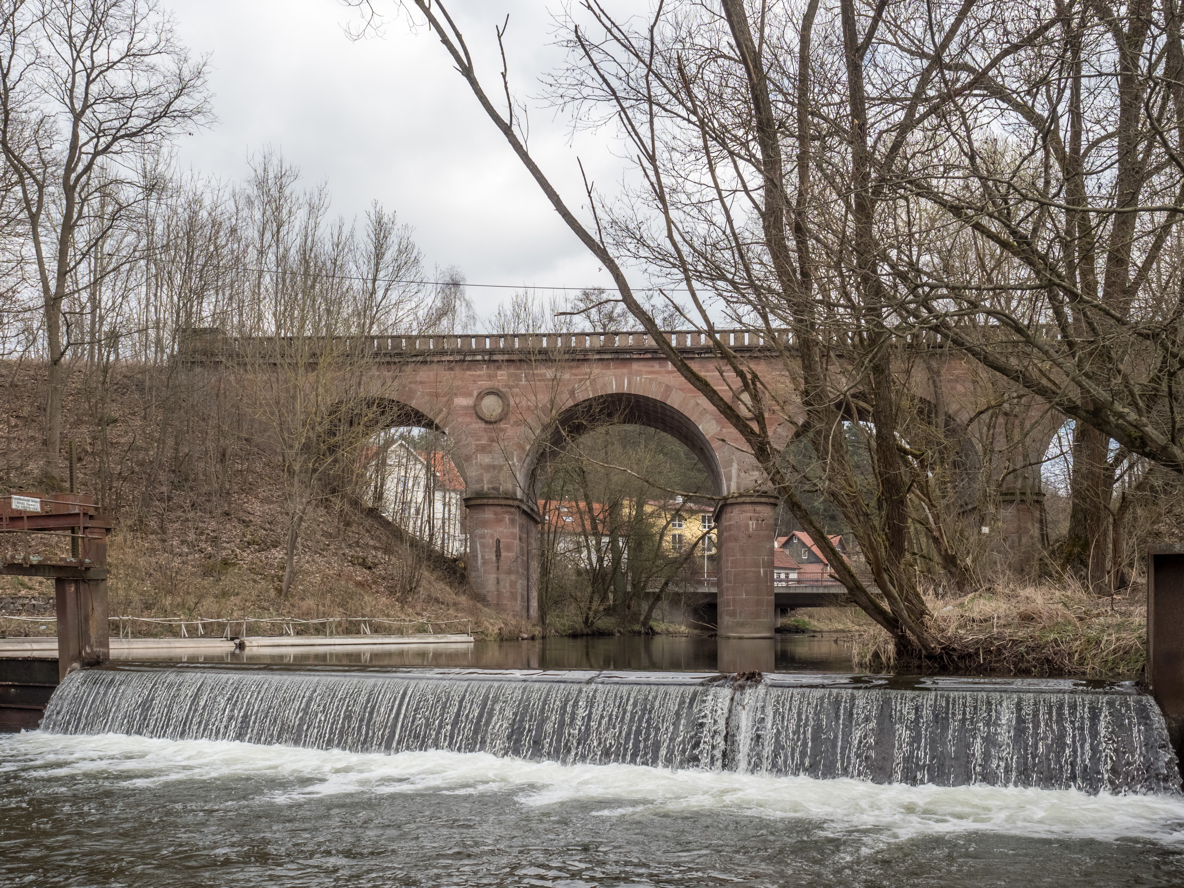 Eisenbahnbrücke Themar Schleuse P3RM1897