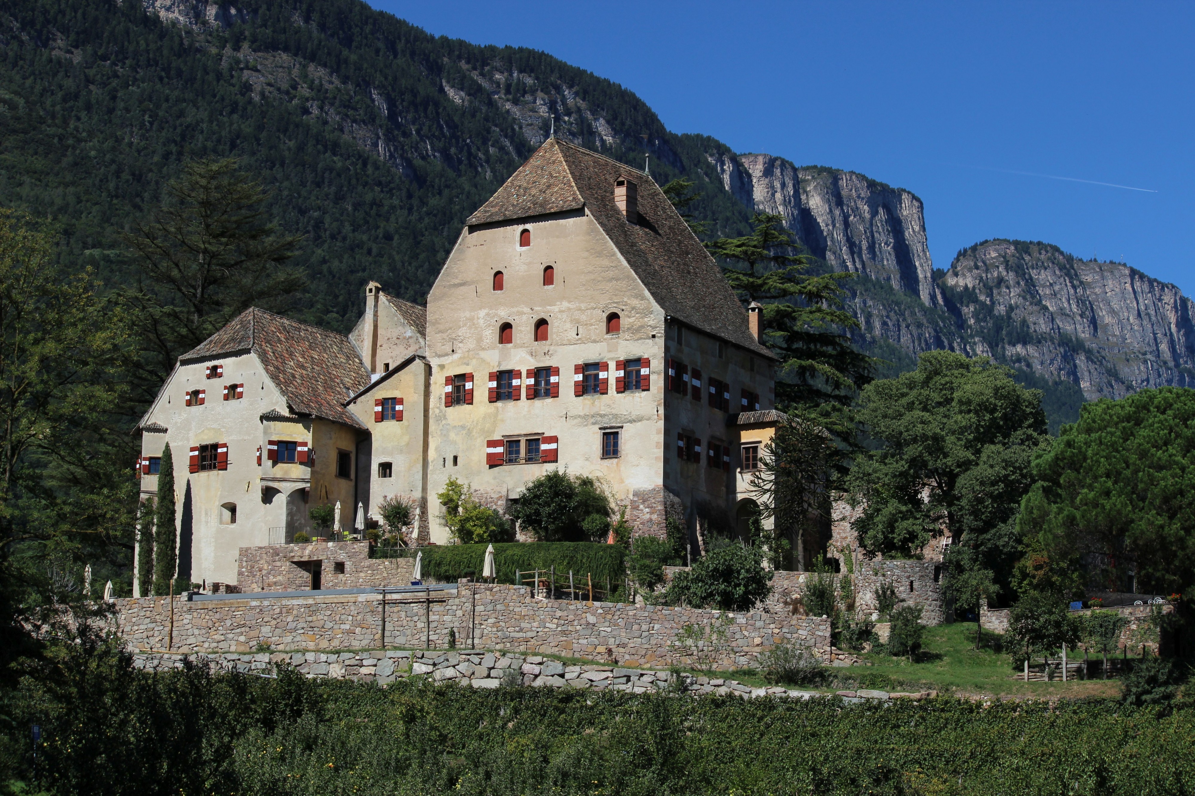 Eppan Schloss Englar 2015