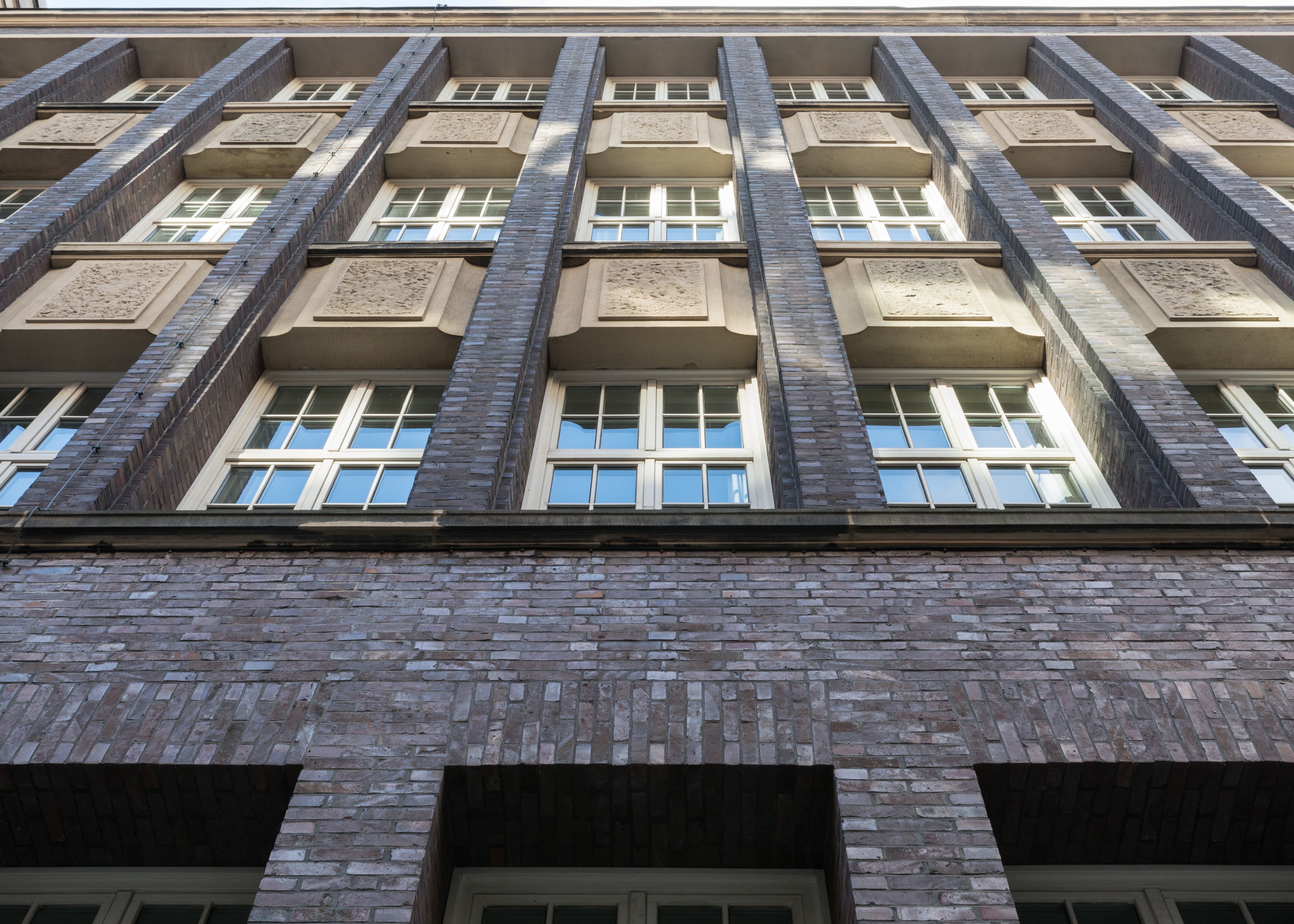 Finanzamt Steinstraße (Hamburg-Altstadt).Fassade Bugenhagenstraße.Detail.1.29132.ajb