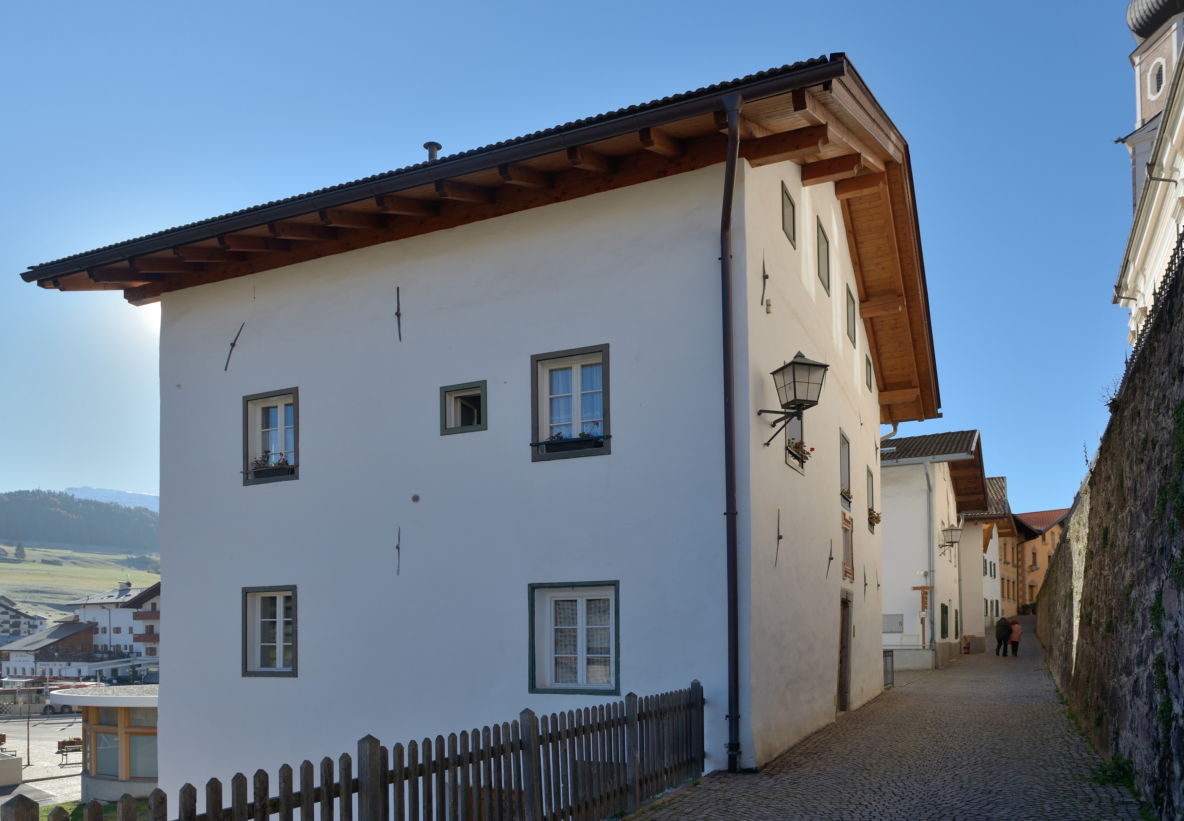 Frühmesser Haus in Kastelruth Nordfassade