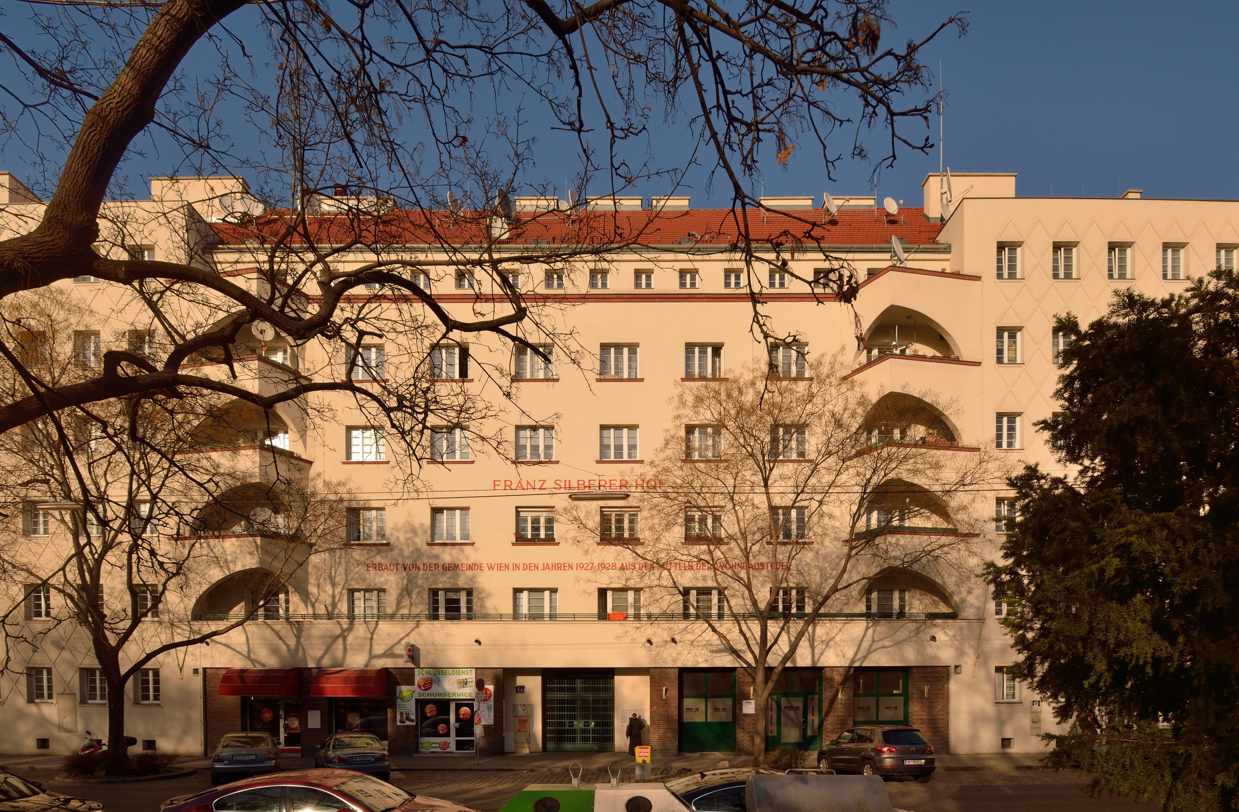 Franz Silberer Hof Wien Kardinal Nagel Platz DSC 7219w