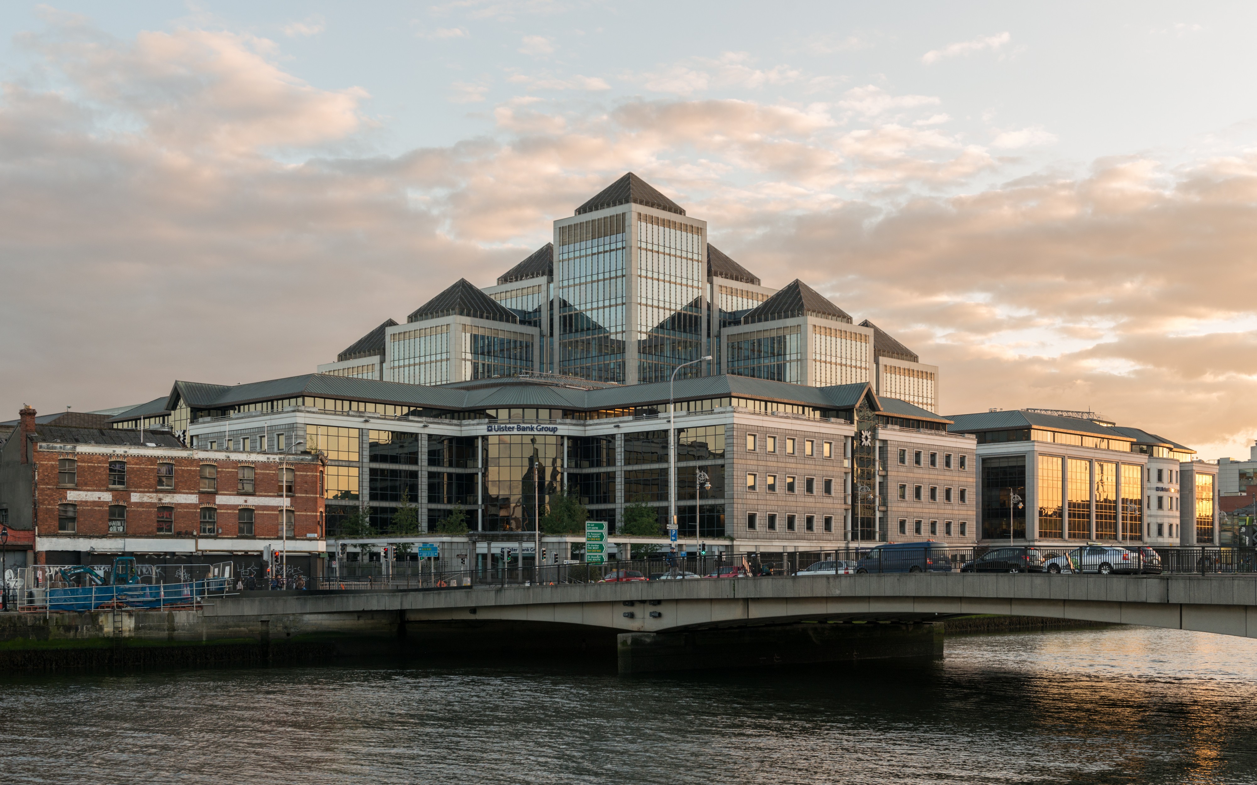Georges Quay Building, Northeast view 20150807 1