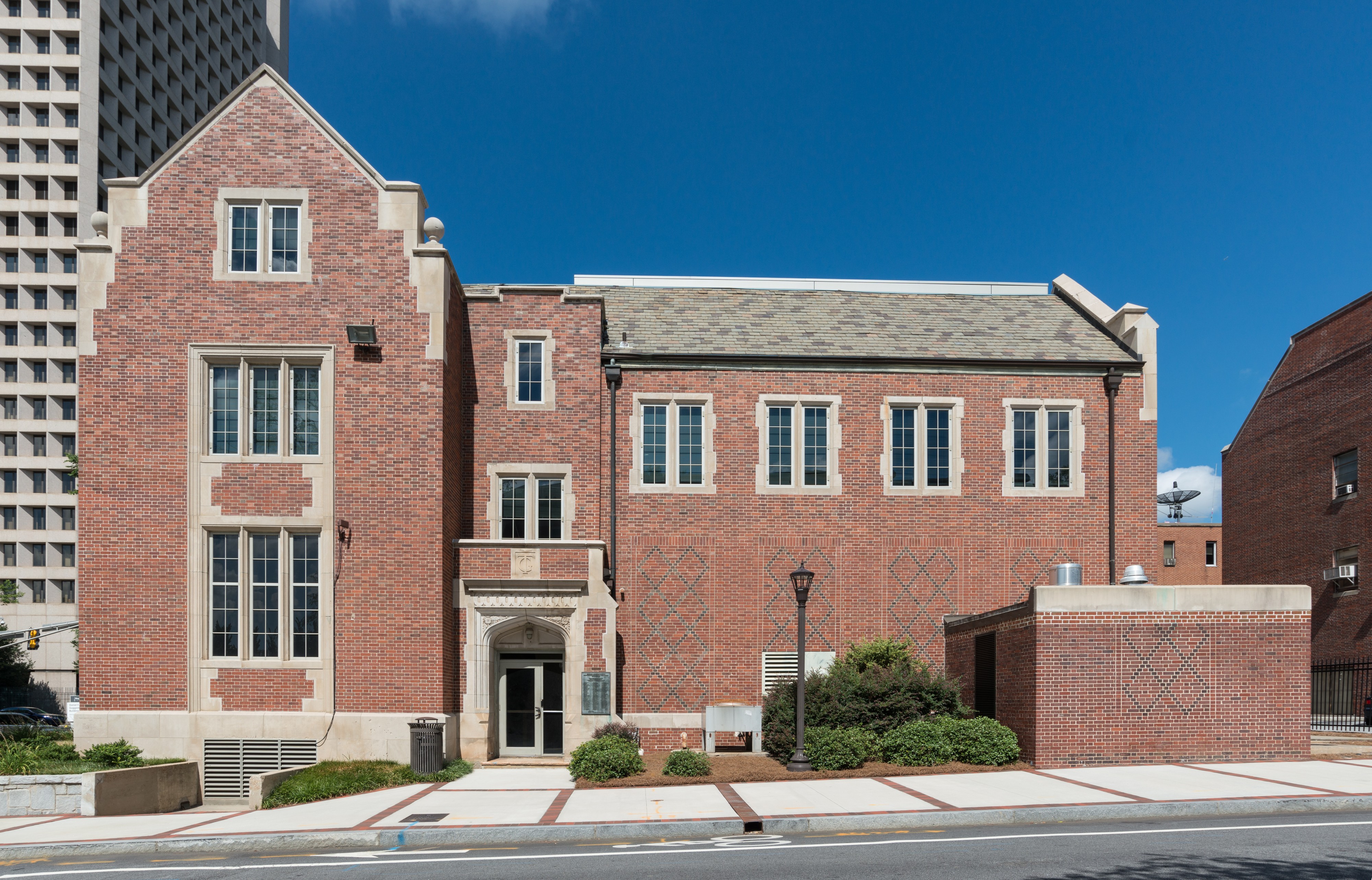 Guggenheim Building, Georgia Tech, Atlanta, East view 20160717 1