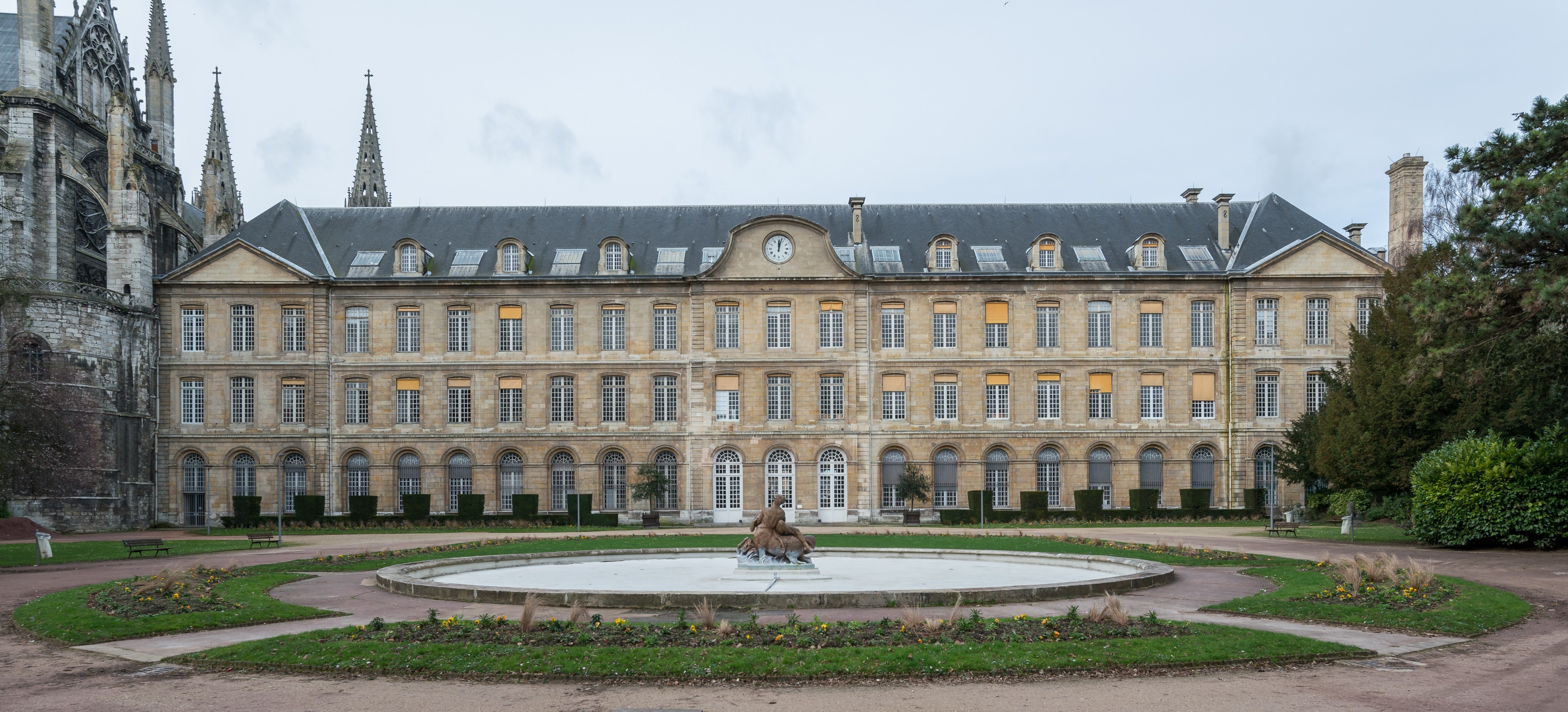 Hôtel de Ville de Rouen, West View 140215 5