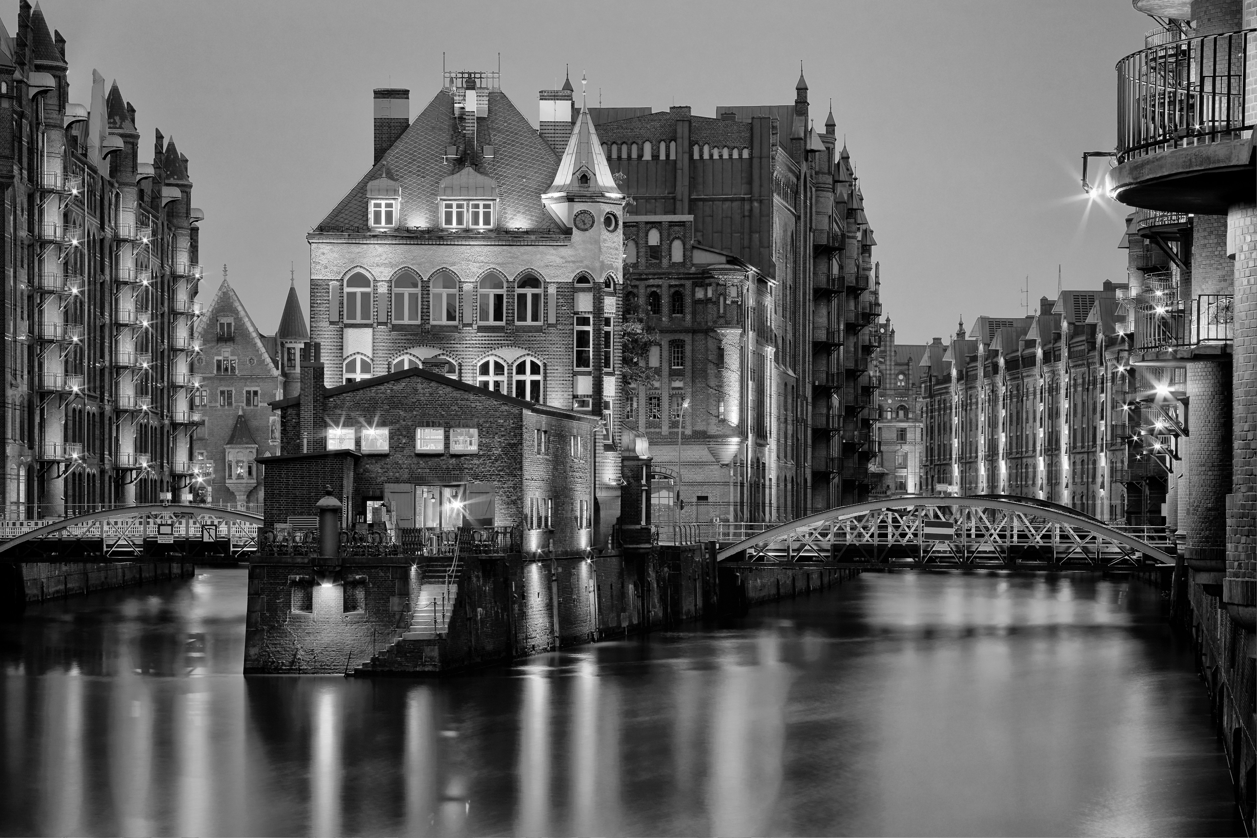 Hamburg - Speicherstadt - Wasserschloß - DSC2553
