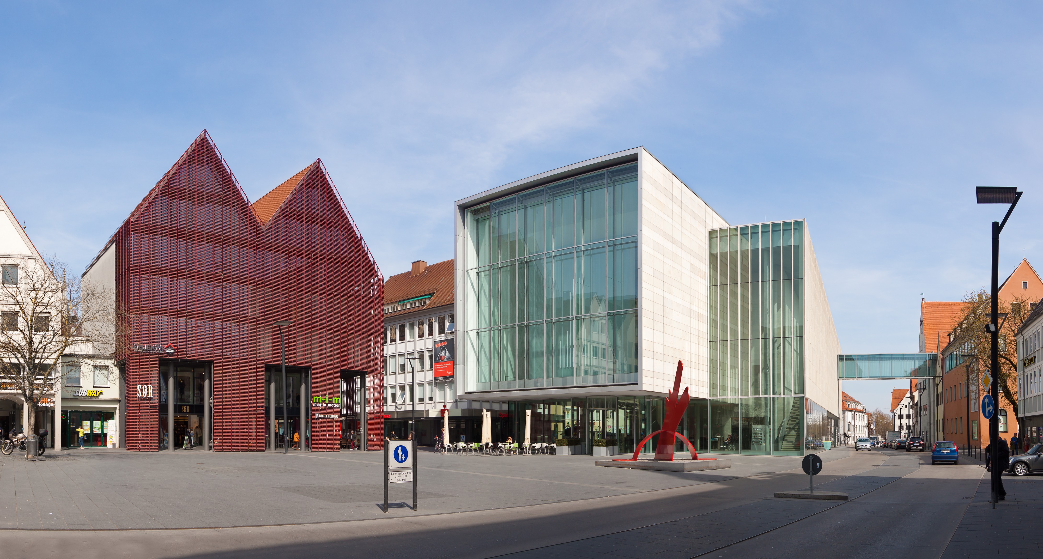Hans-und-Sophie-Scholl-Platz - Museumsgesellschaft - Kunsthalle Weishaupt