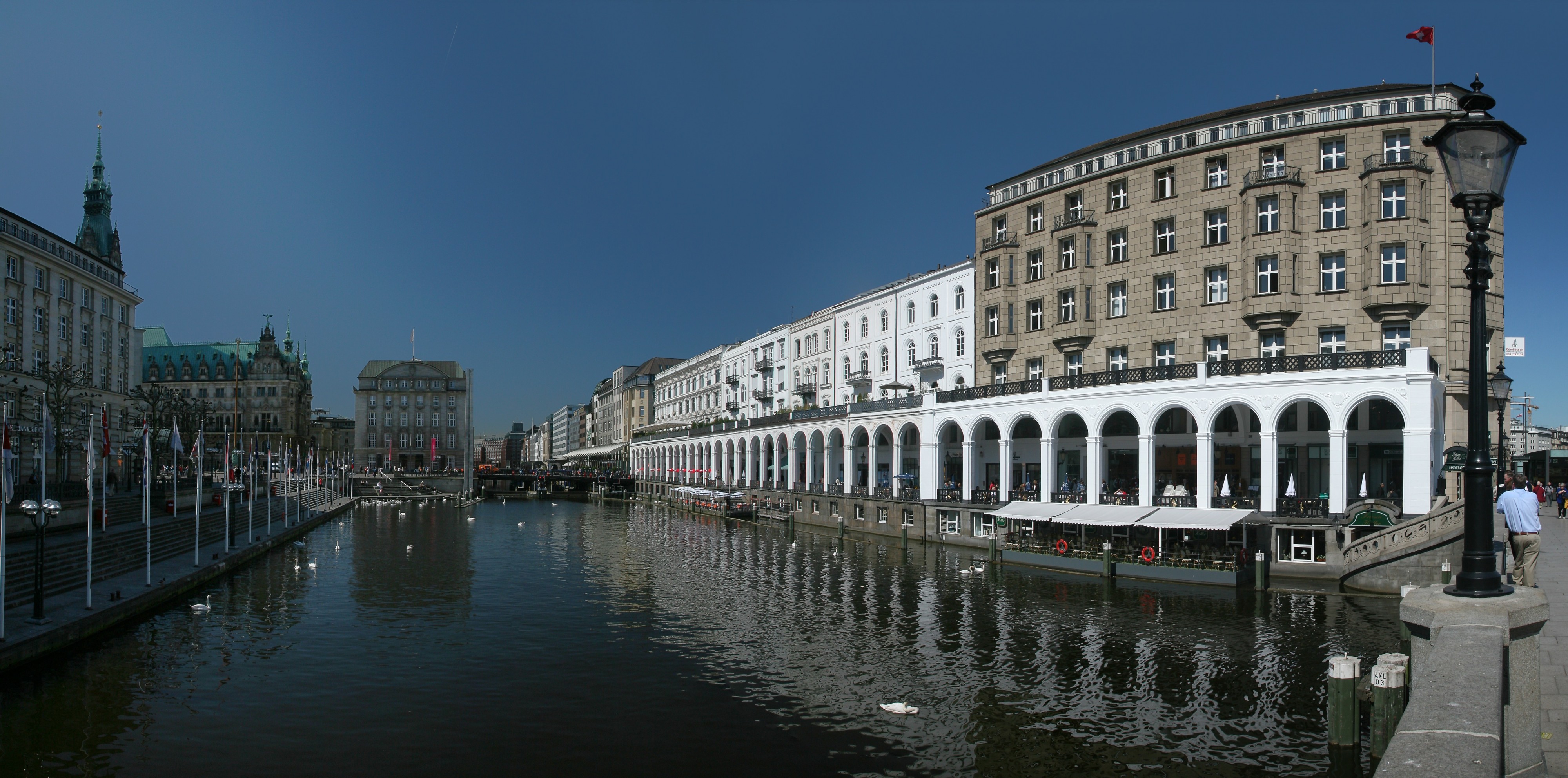 HH Alsterarkaden pano2