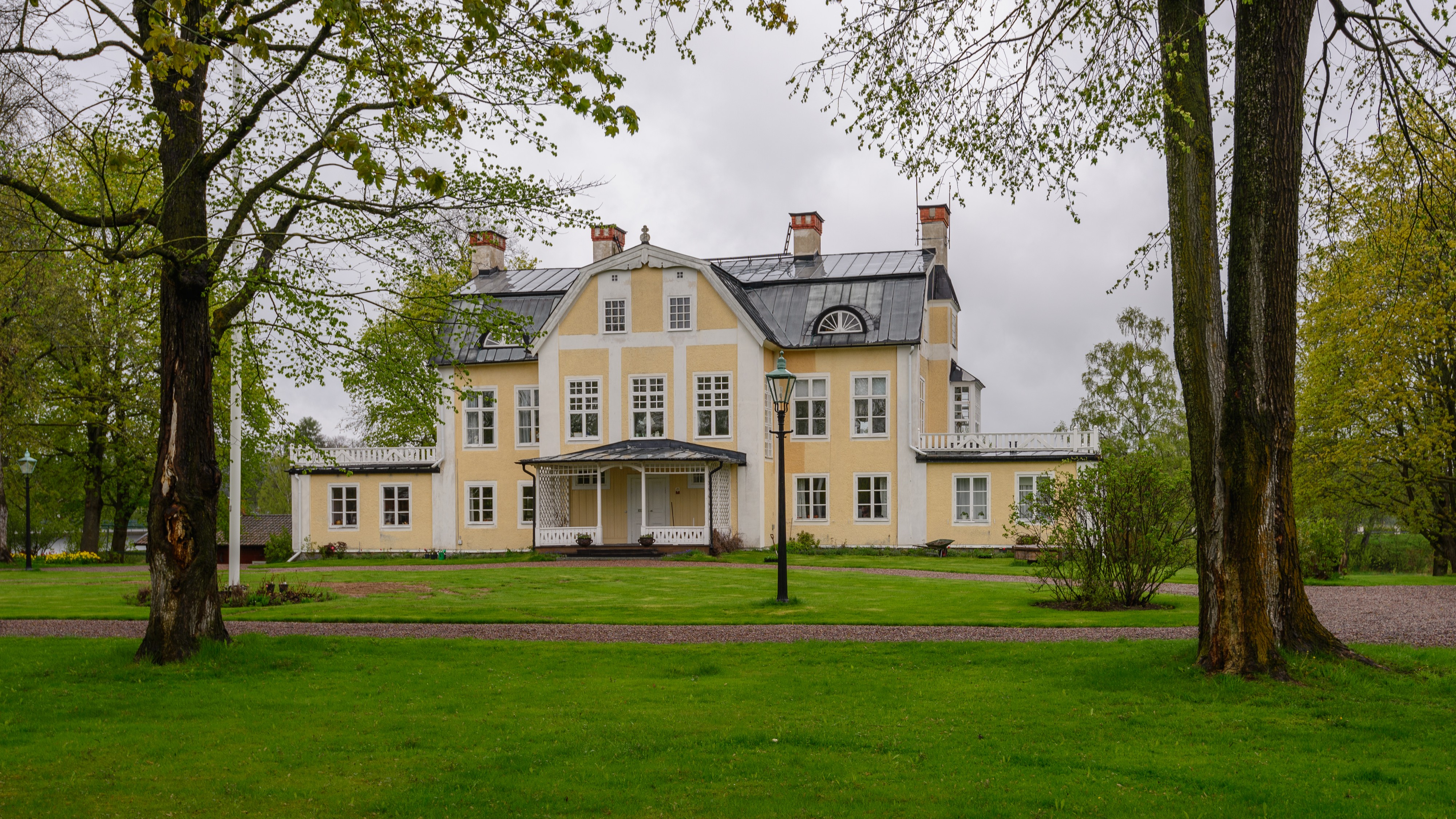 Husby kungsgård May 2015 01