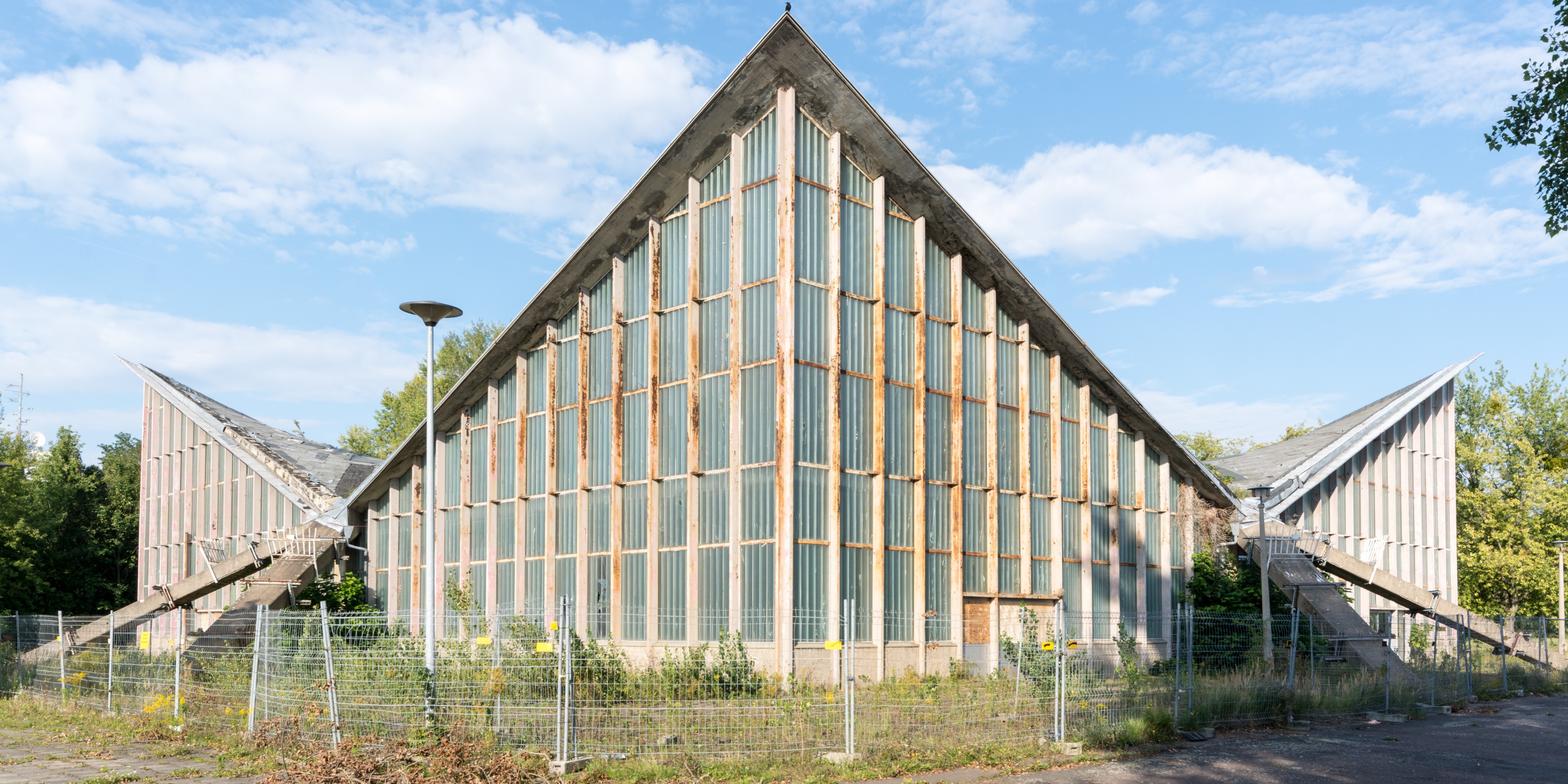 Hyparschale (Magdeburg-Werder).2015.4.ajb