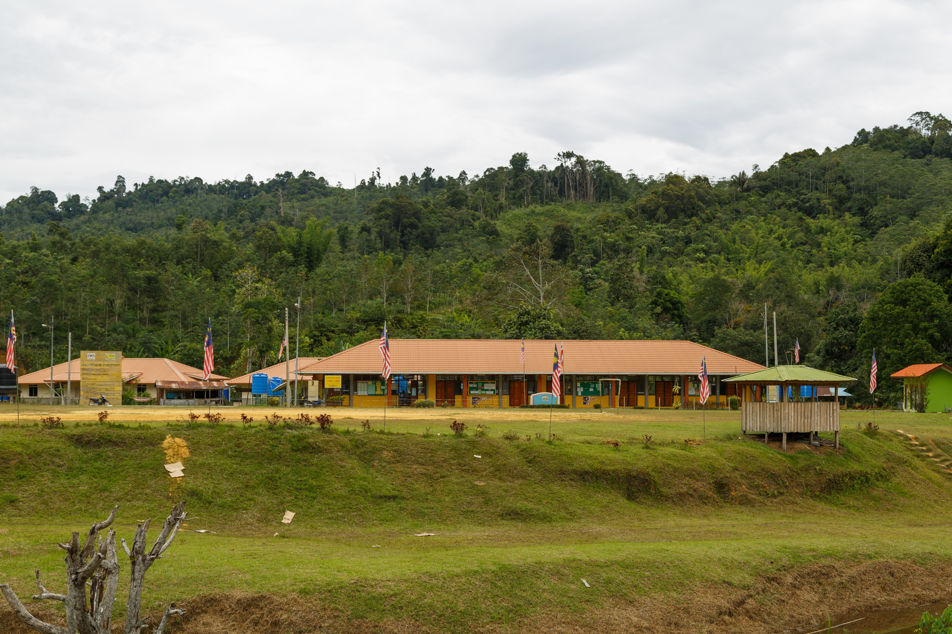 Kemabong Sabah Kampung-Kapulu-02