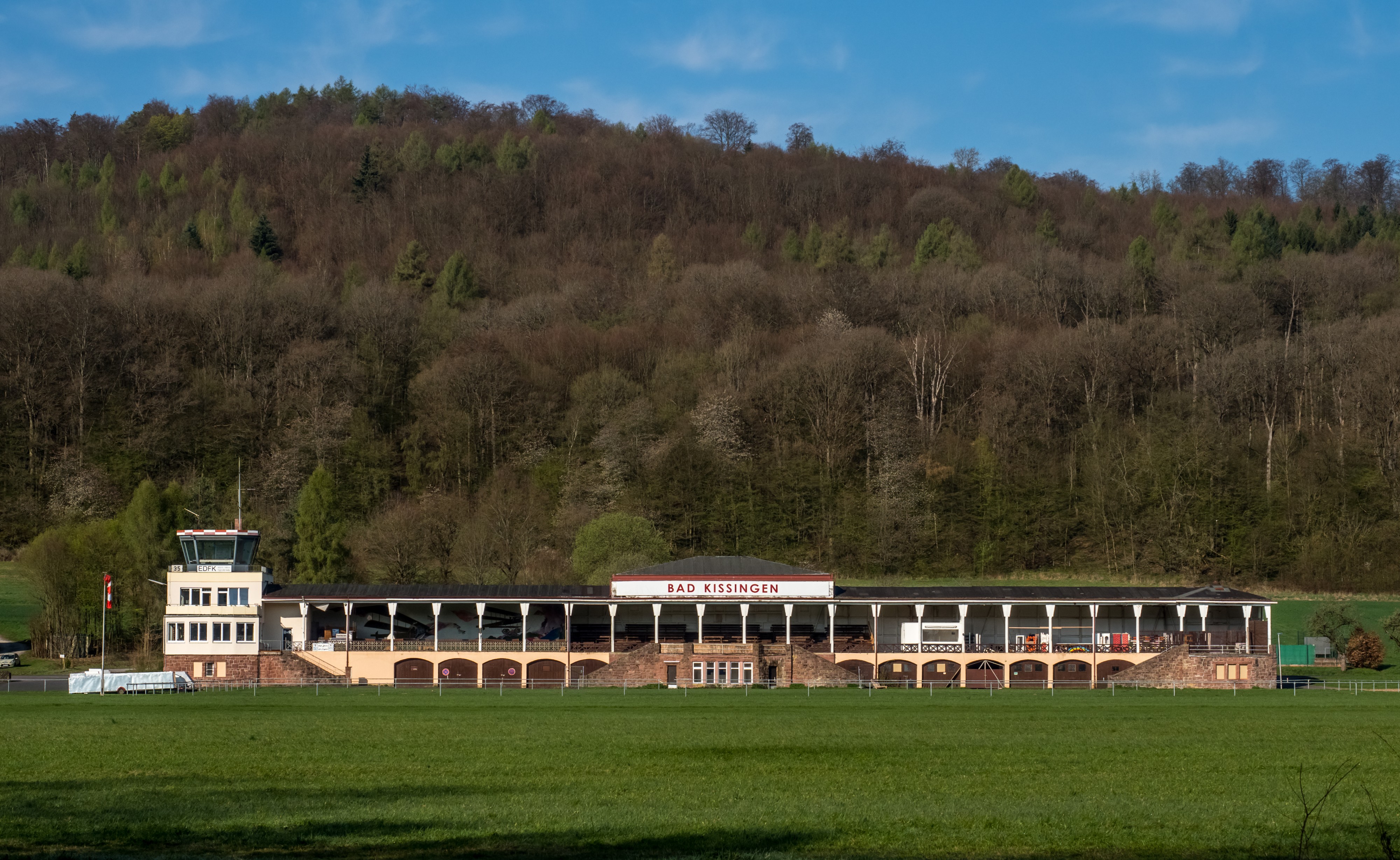 Kissingen Flugplatz Gebäude 0417RM0491