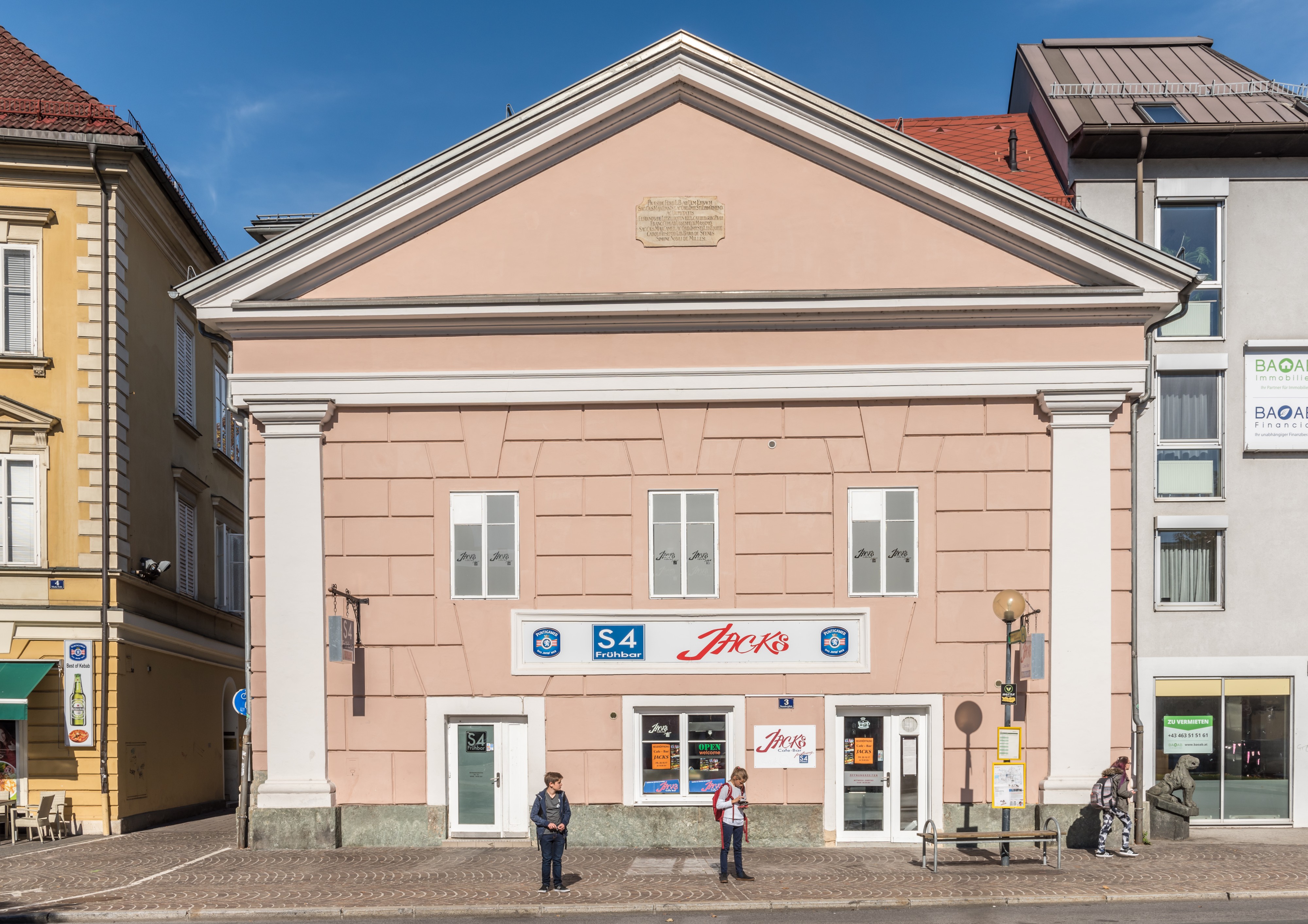 Klagenfurt Innere Stadt Stauderplatz 3 klassizistischer Bau 18102017 1659