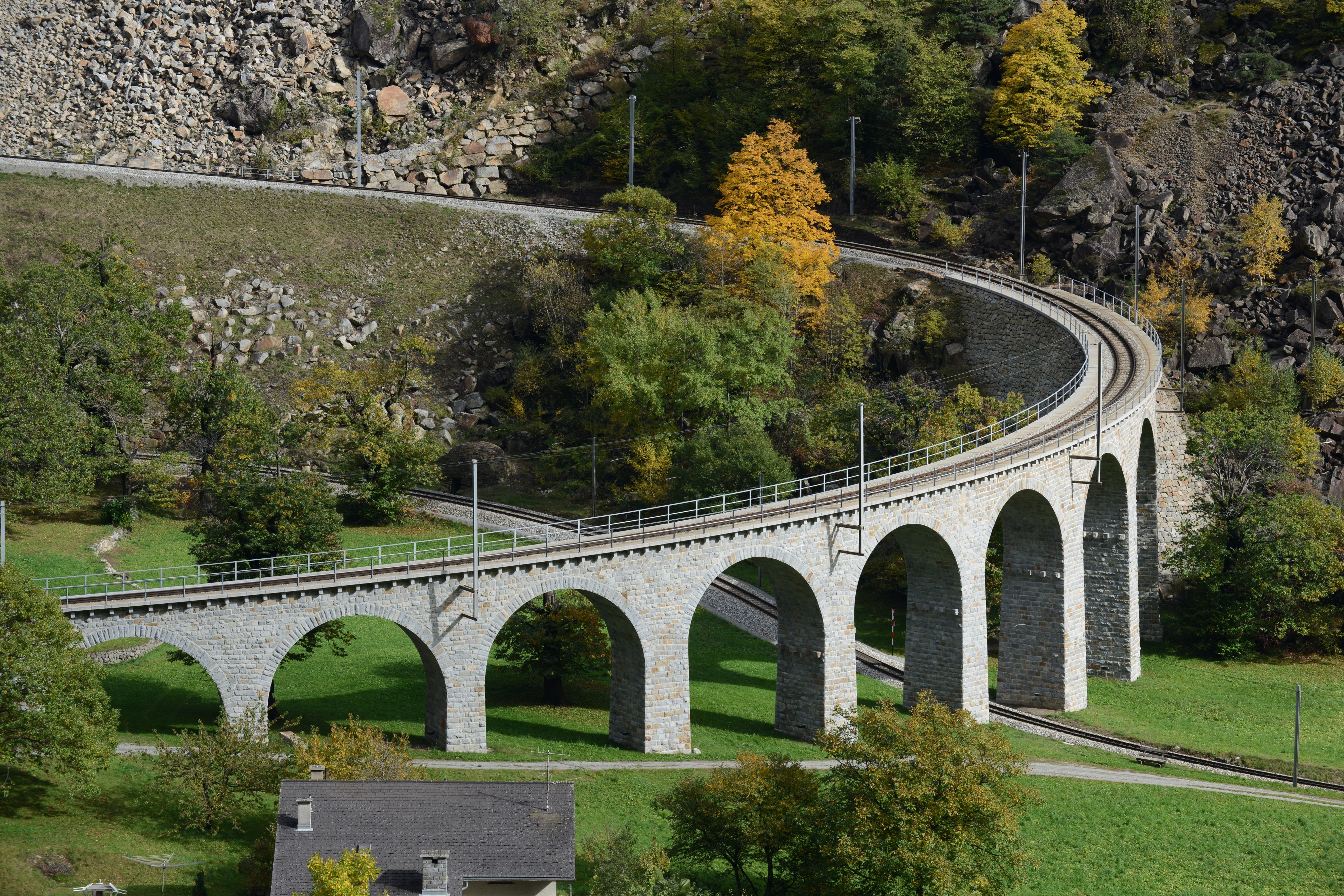 Kreisviuadukt der Räthischen Bahn in Brusio 09