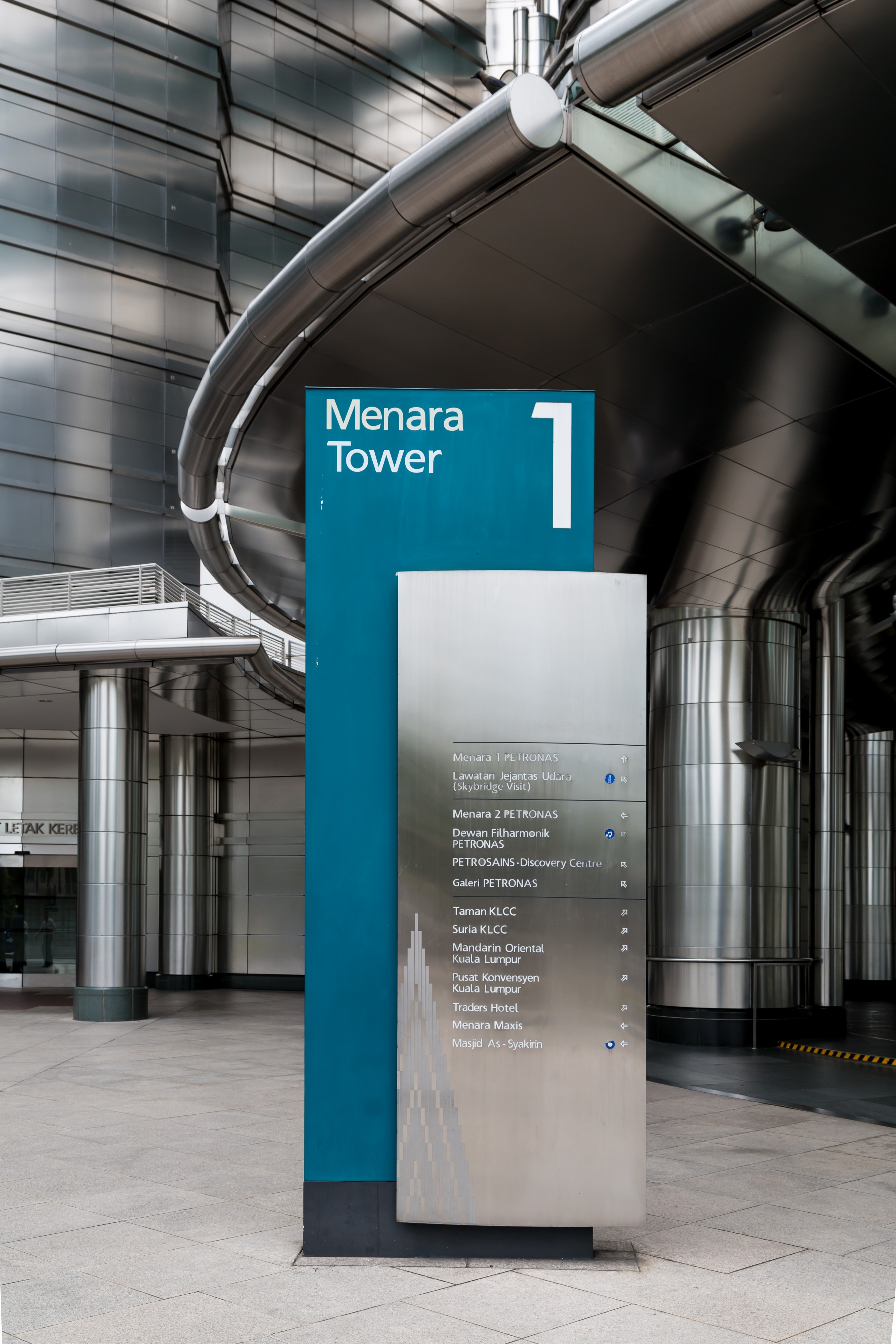 Kuala Lumpur Malaysia Petronas-Tower-Detail-01