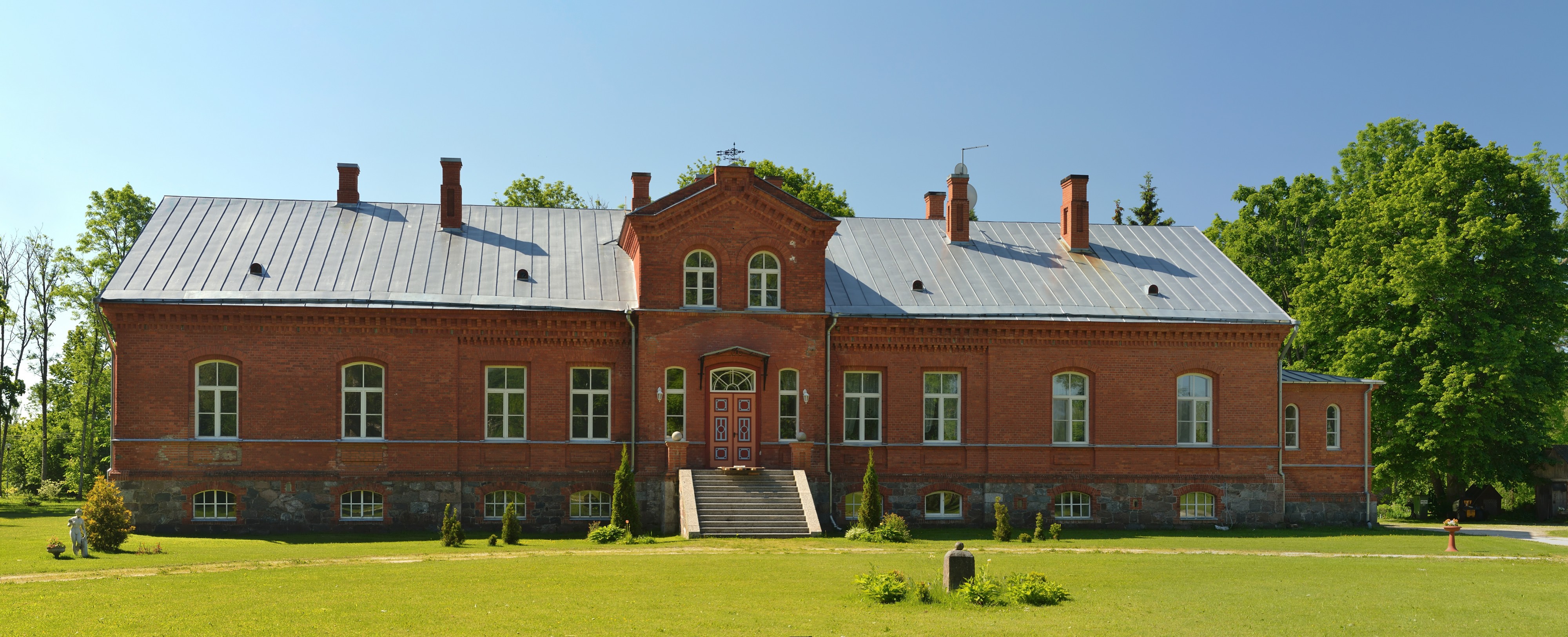 Kudina mõisa peahoone 2012