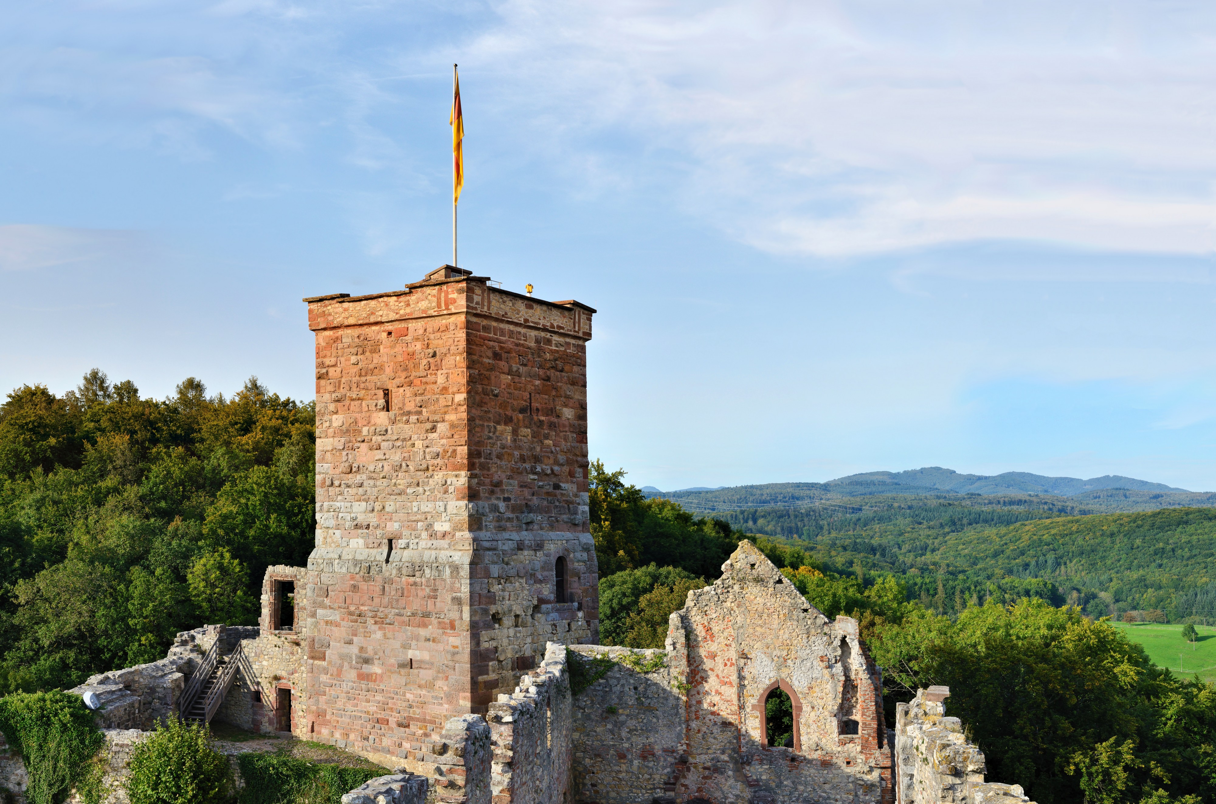 Lörrach - Burg Rötteln - Bergfried1