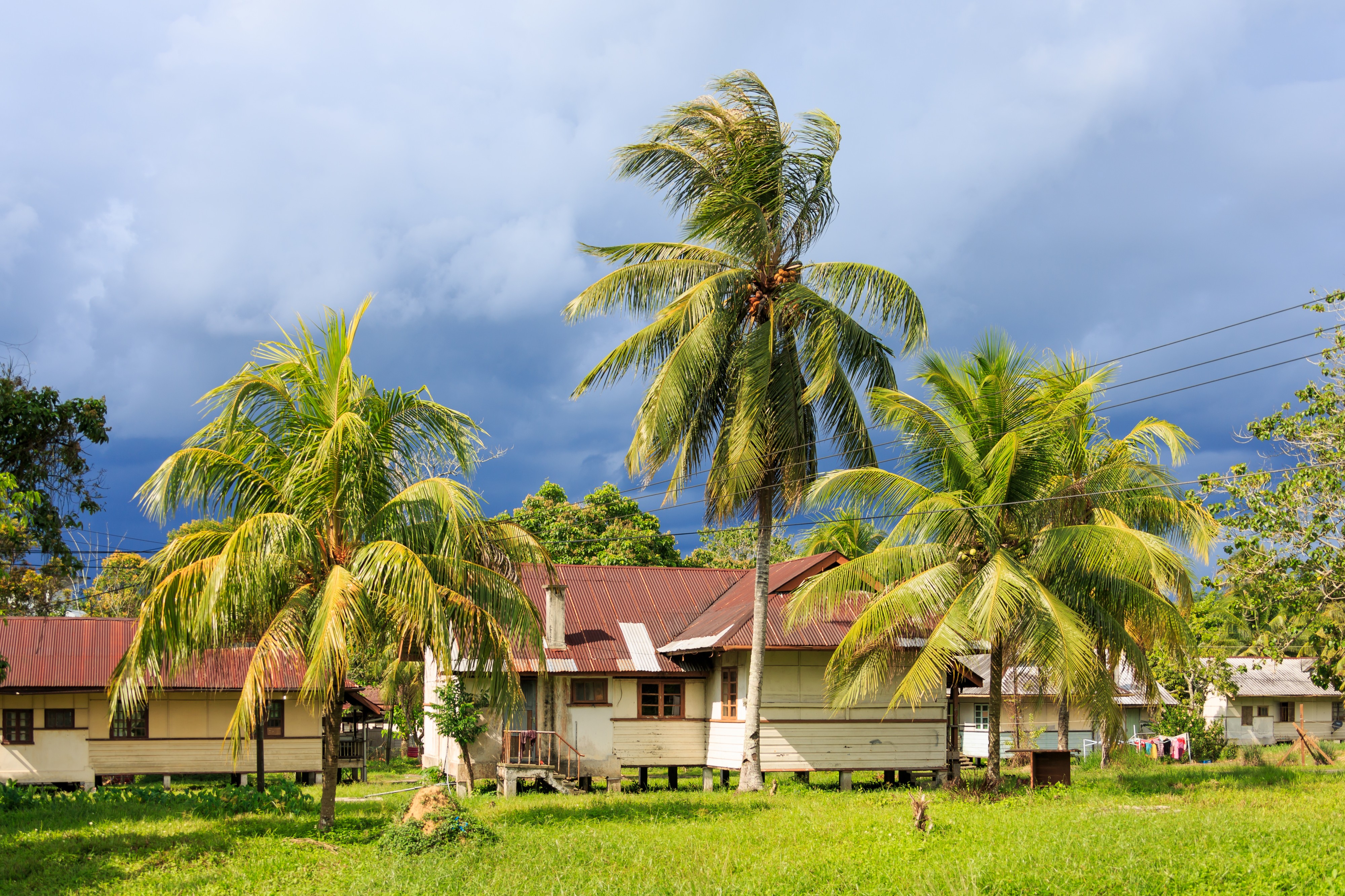 Lahad-Datu Sabah Houses-in-government-quarter-05