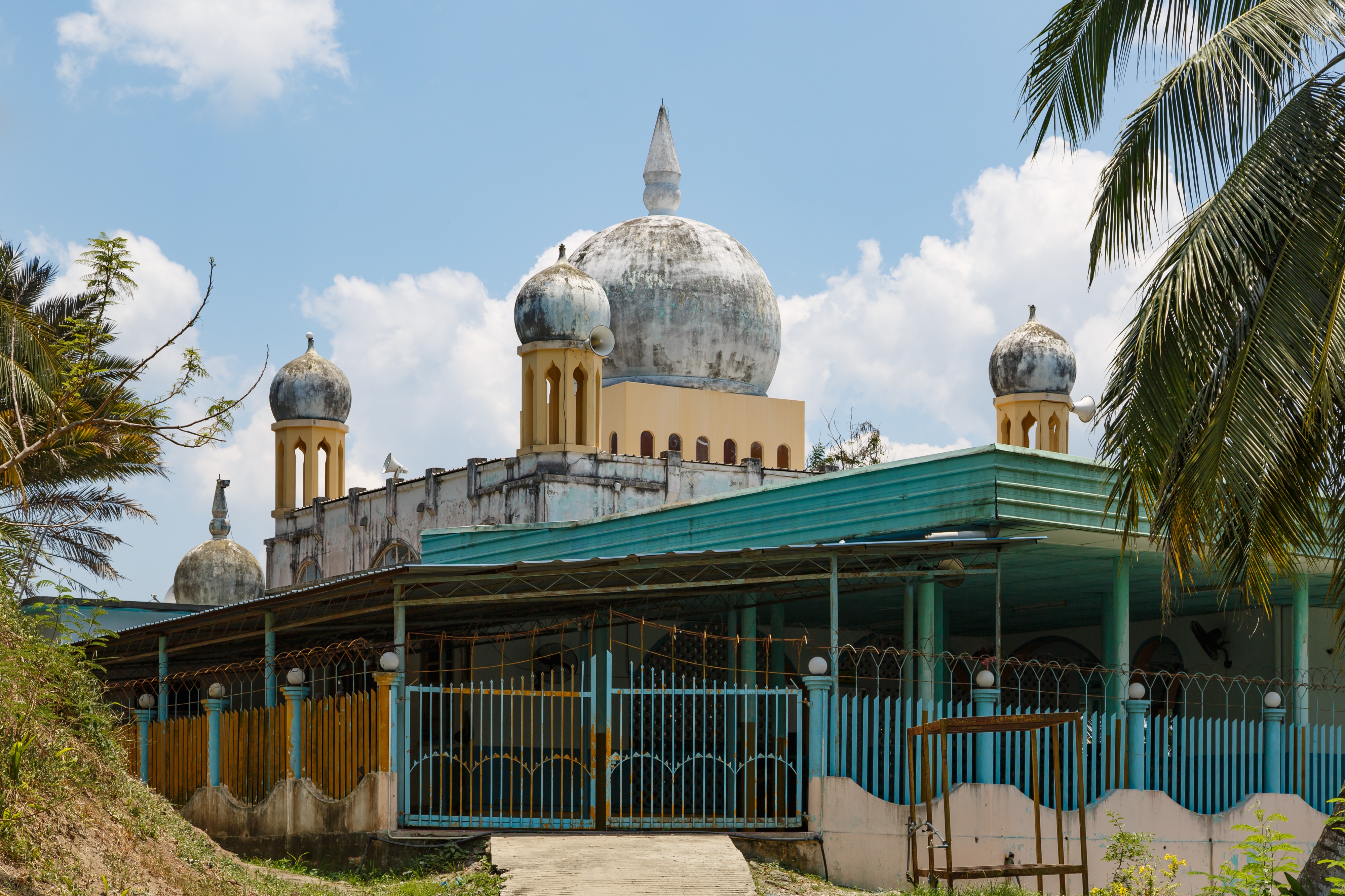 Lahad-Datu Sabah Masjid-Bandar-03