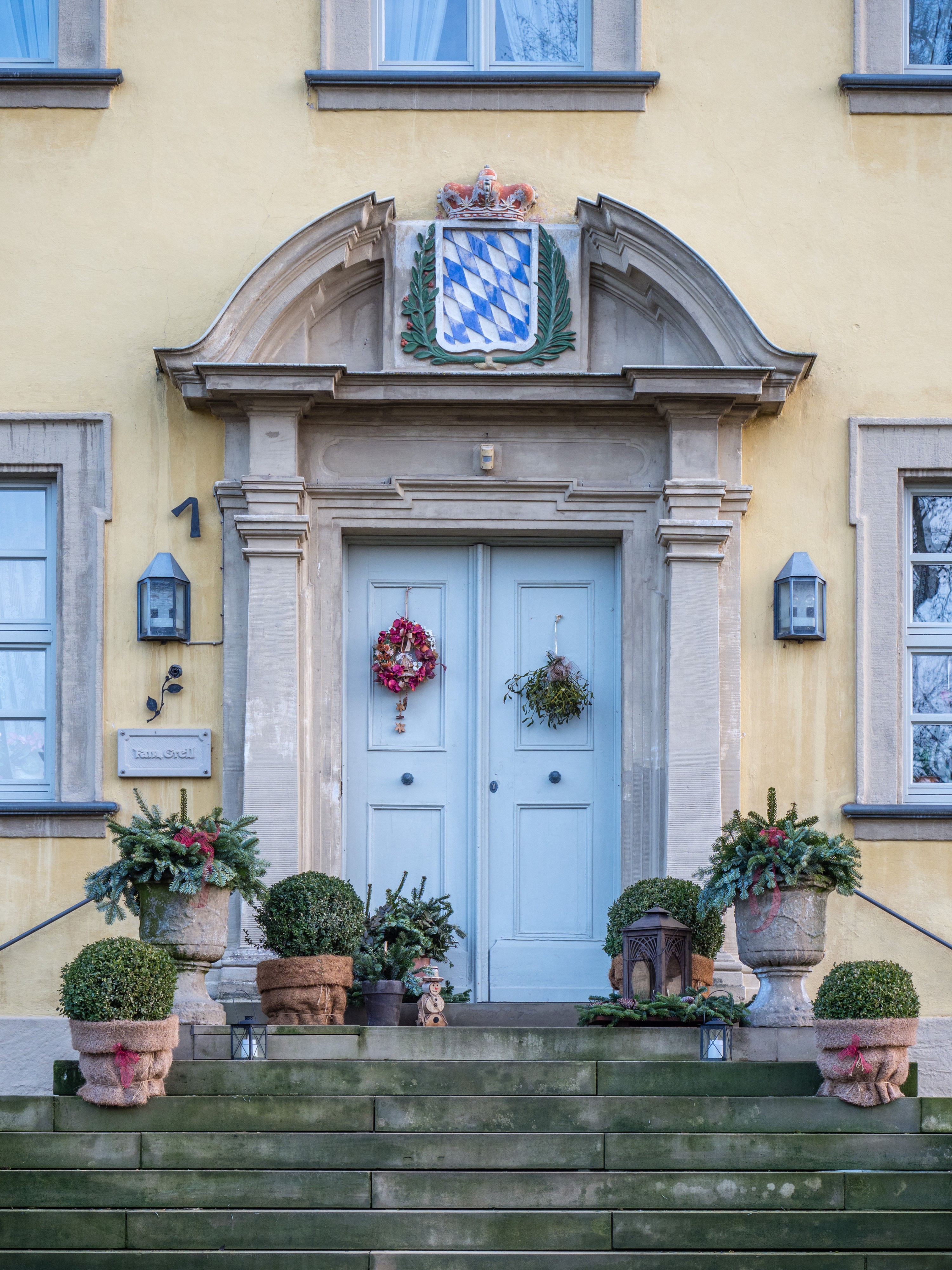 Lahm castle door P2RM0126