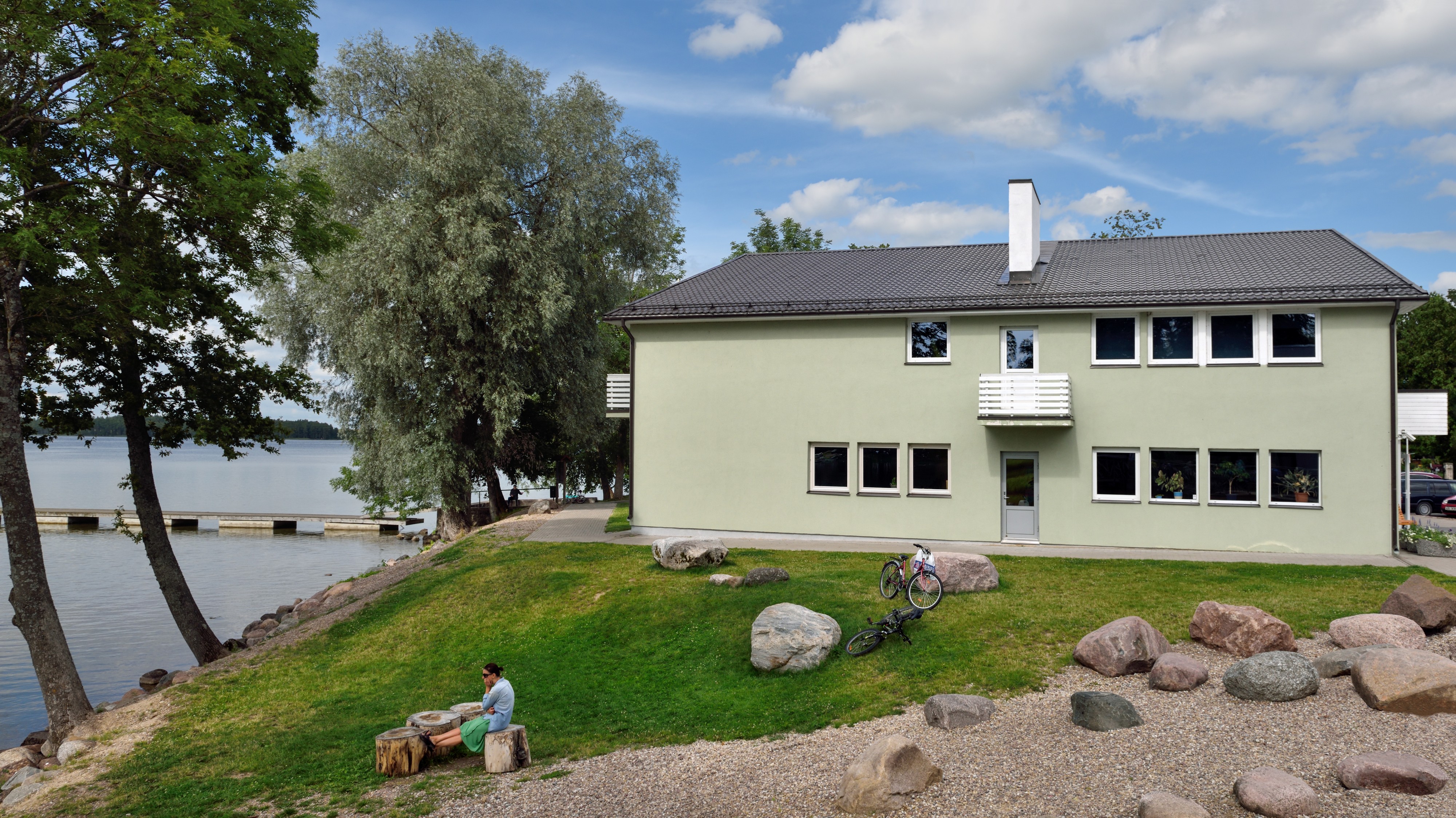 Lake Saadjärv Äksi lake side building
