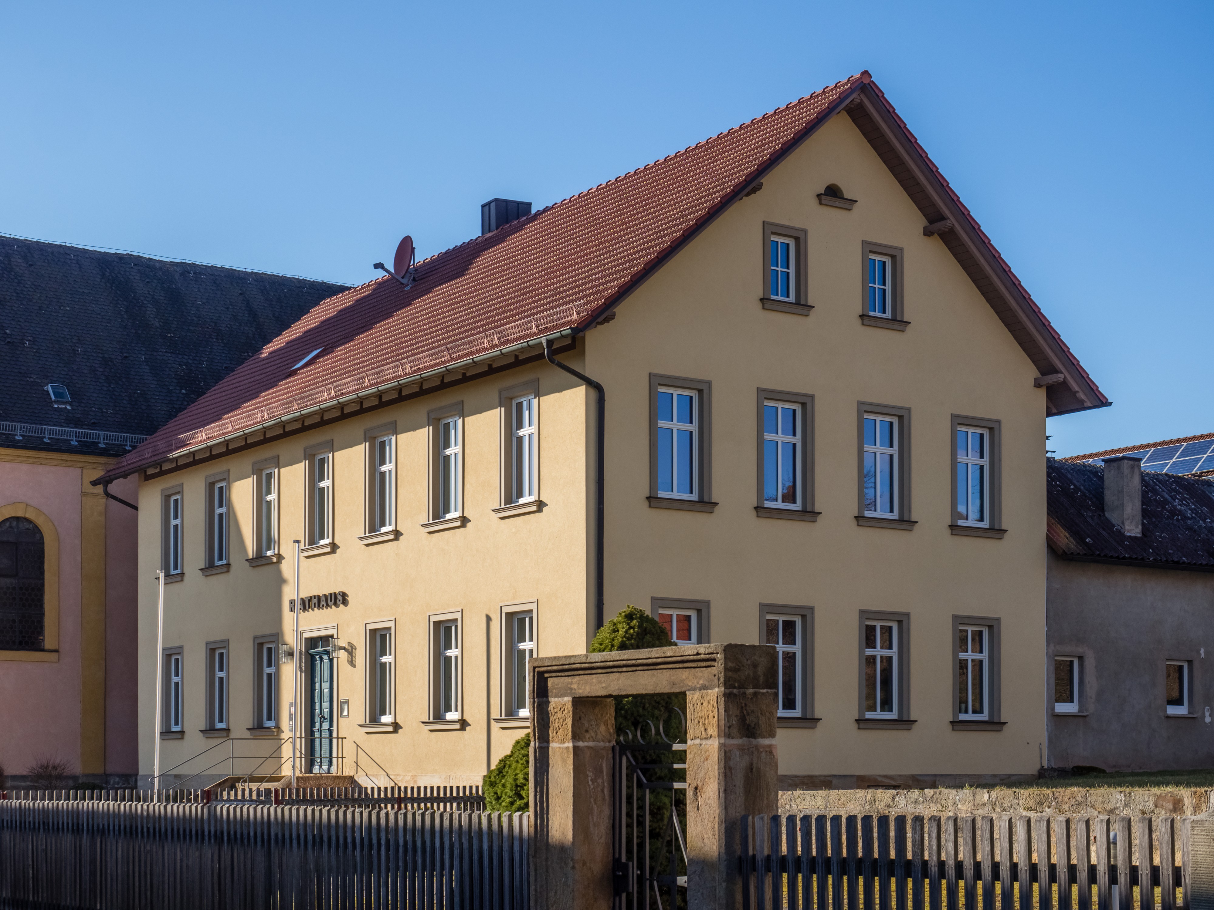 Lauter town hall P2RM0006