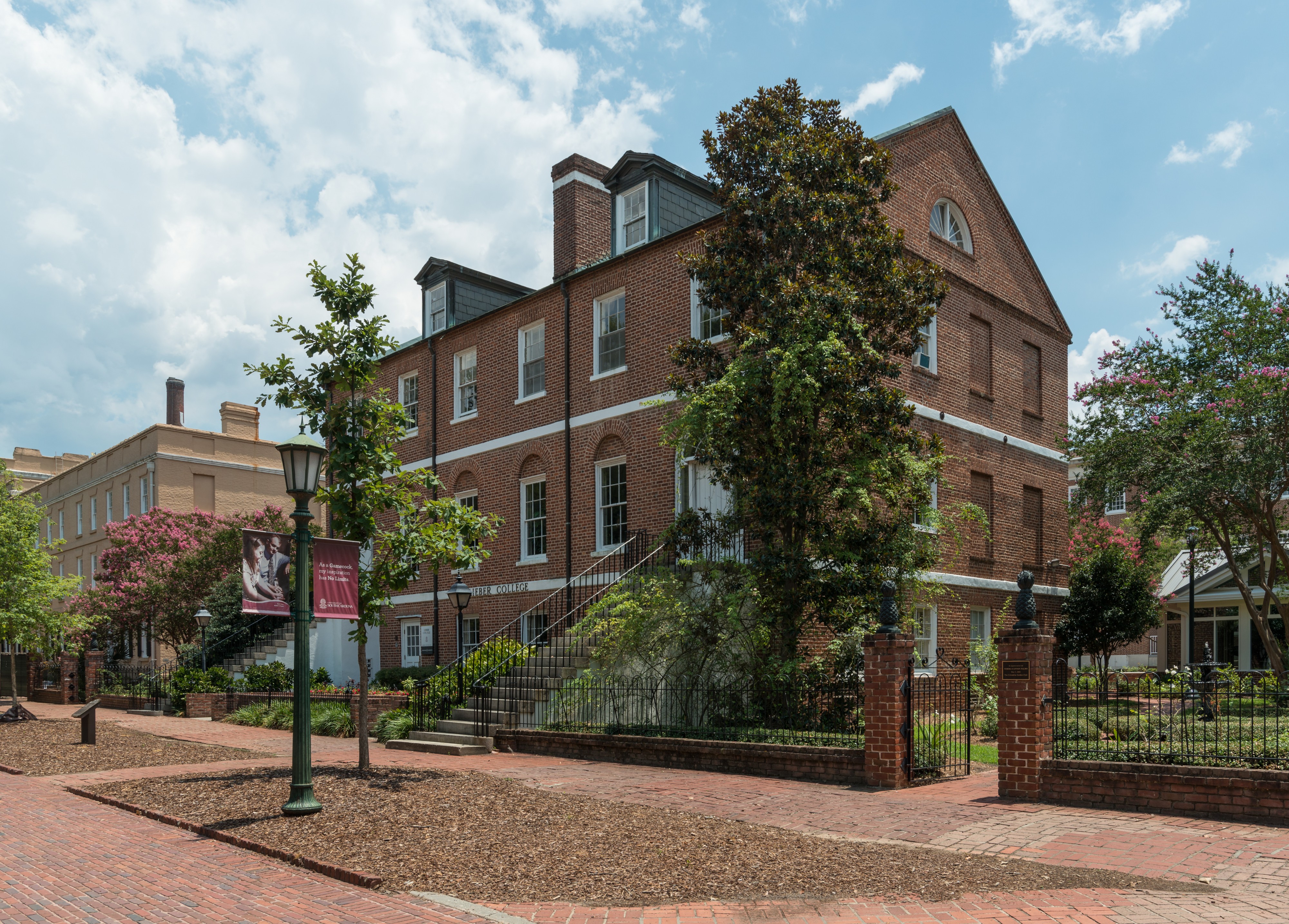 Lieber College Building, USC, Columbia, Northwest view 20160702 1