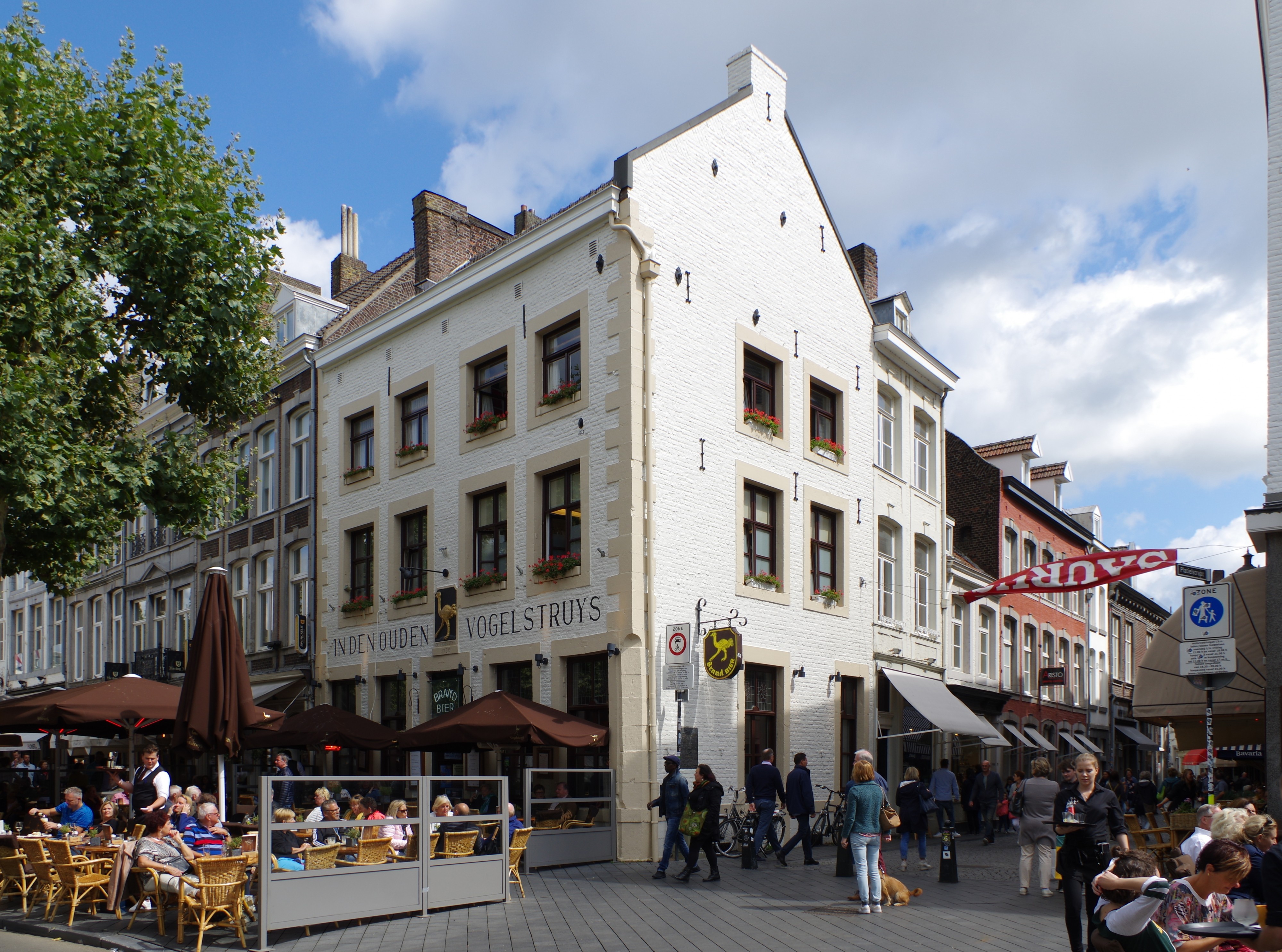 Maastricht Vrijthof 15 BW 2017-08-19 12-06-24