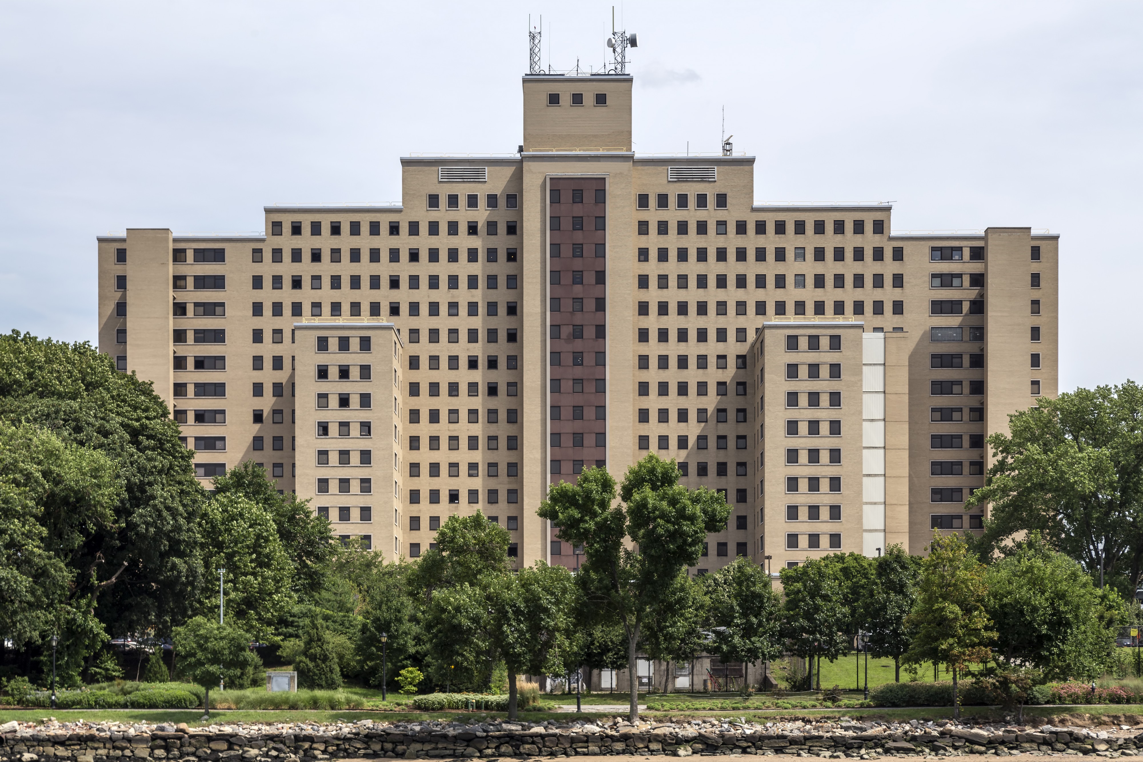 Manhattan Psychiatric Center NY1