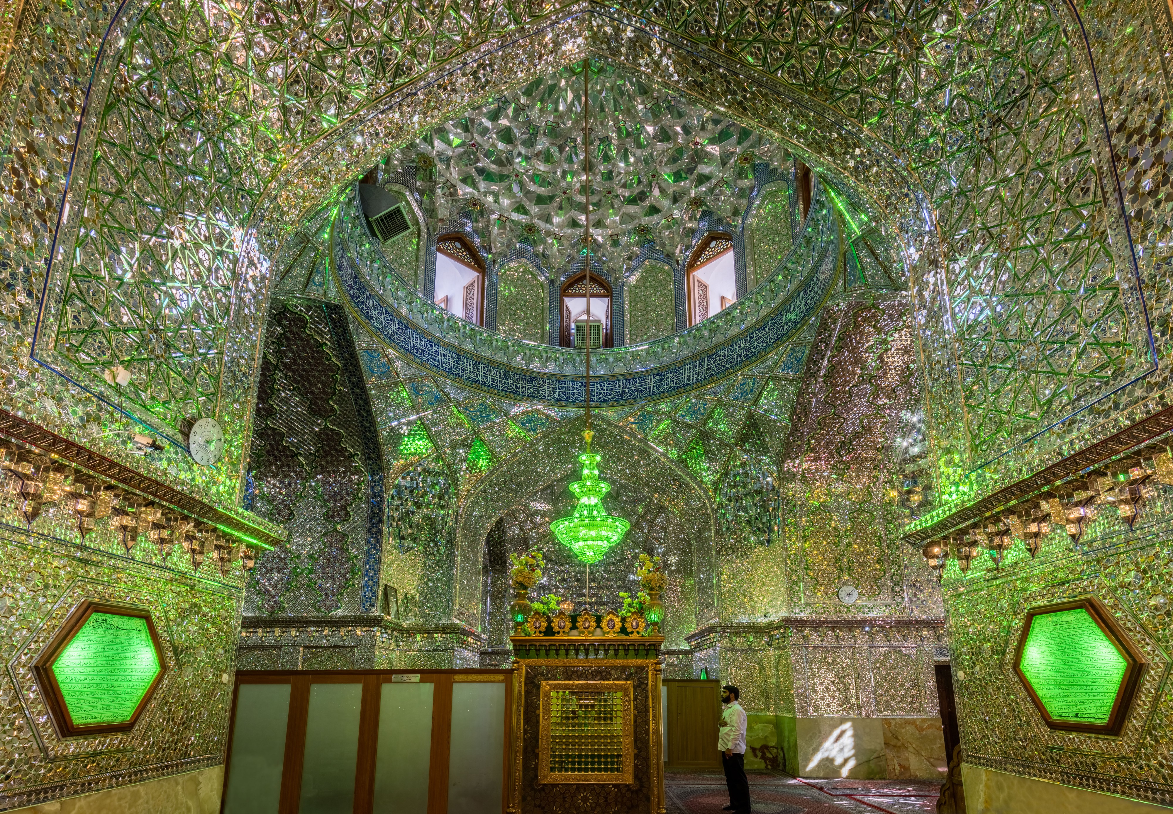 Mausoleo de Emir Ali, Shiraz, Irán, 2016-09-24, DD 21-23 HDR