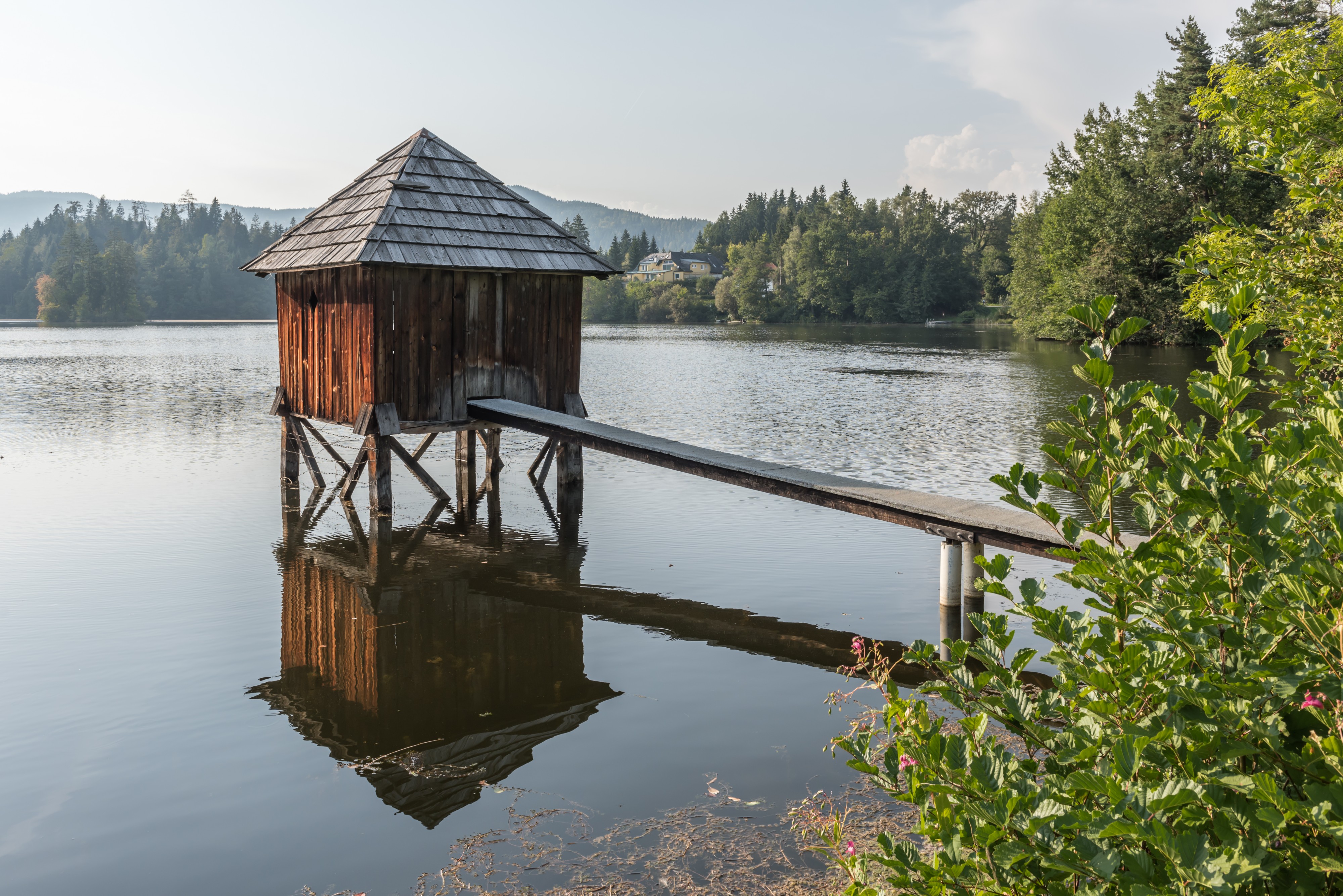 Moosburg Mitterteich Huette zur Abflussregulierung 11092016 4171