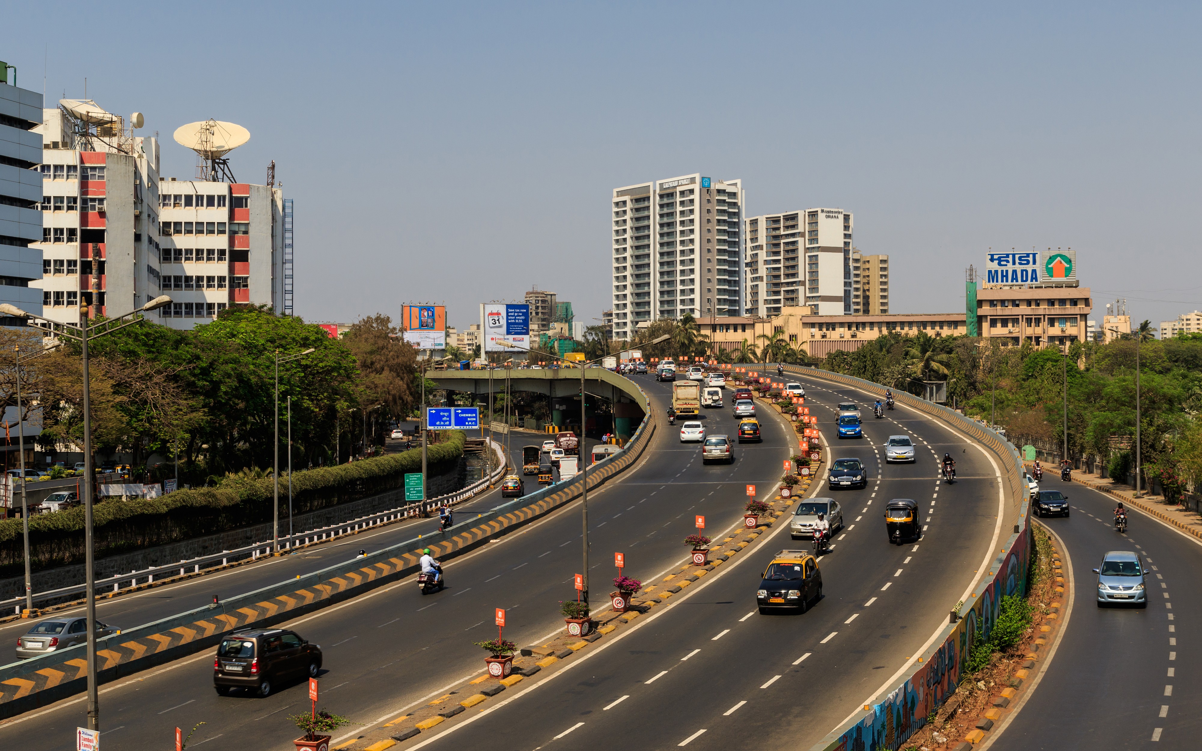 Mumbai 03-2016 109 Western Express Highway near Bandra