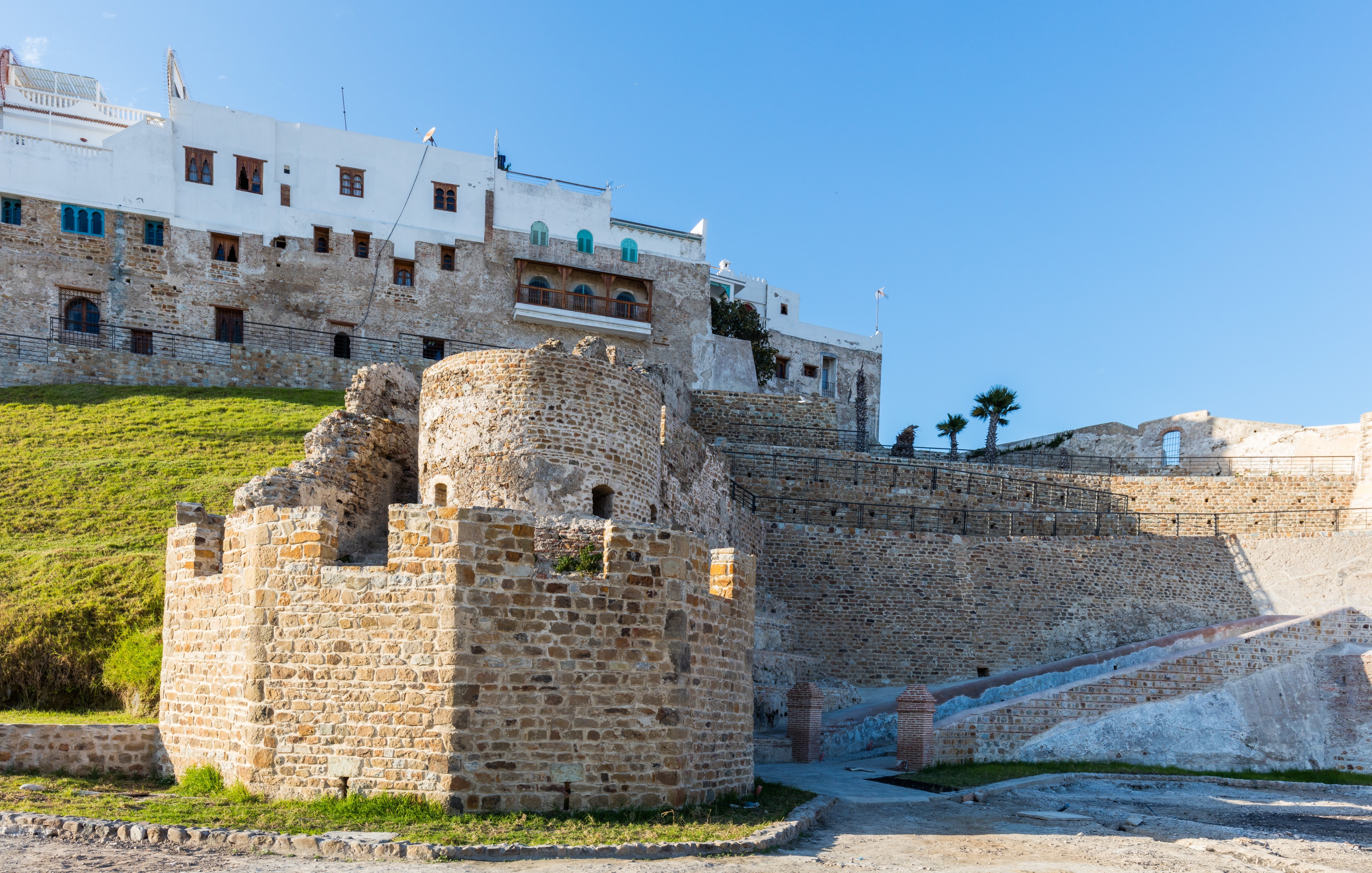 Muralla, Tánger, Marruecos, 2015-12-11, DD 54