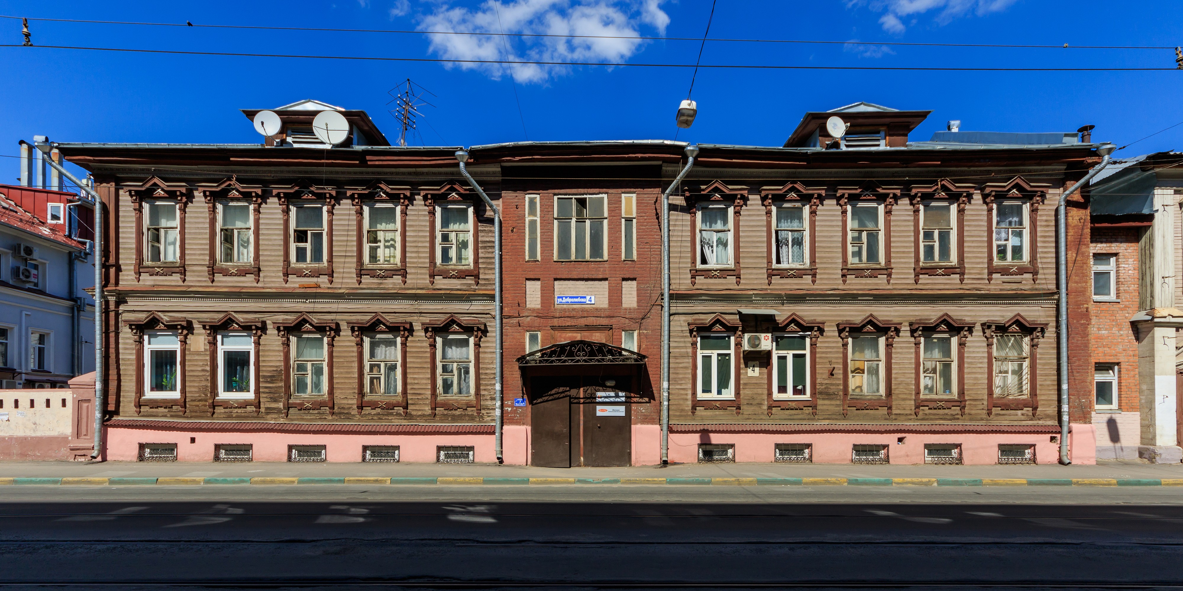 NN Dobrolyubova 4 house 08-2016