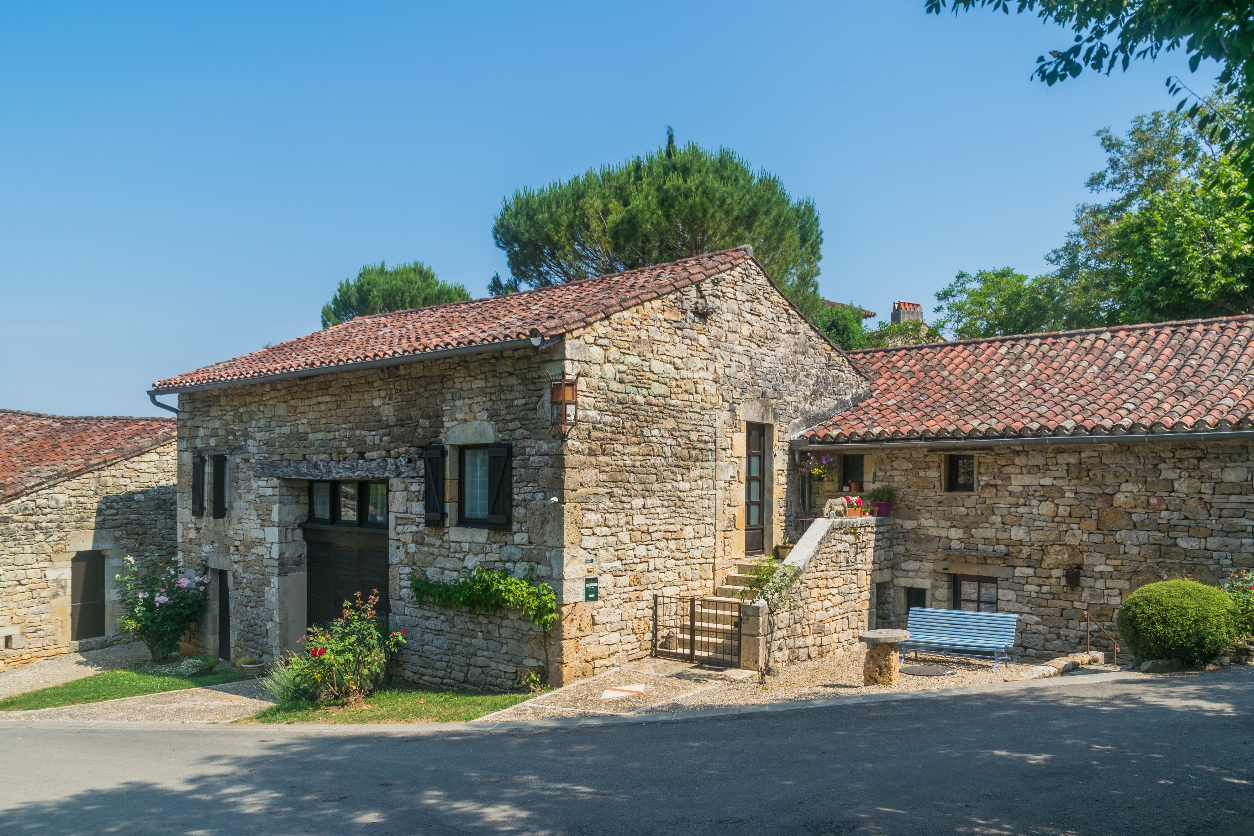 Outbuildings at the Castle of Cas 03