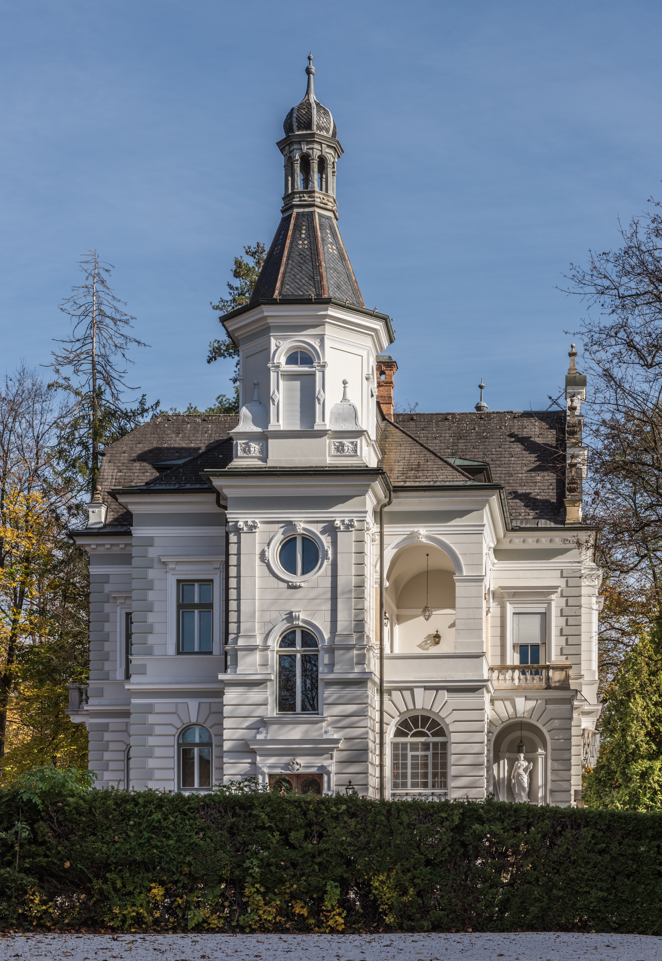 Pörtschach Johannaweg 5 Villa Wörth West-Ansicht 28102017 1753