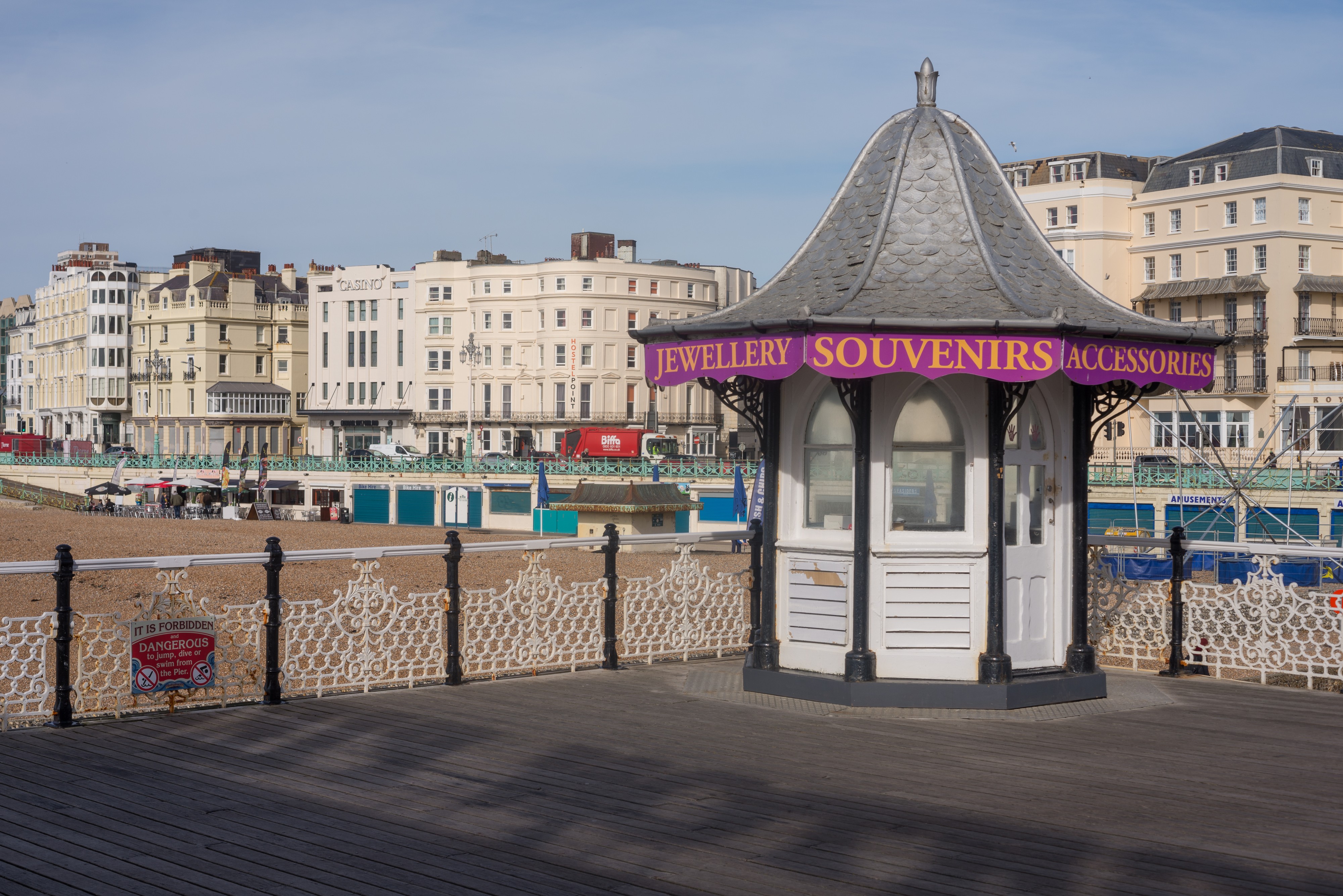 Palace Pier March 2017 02
