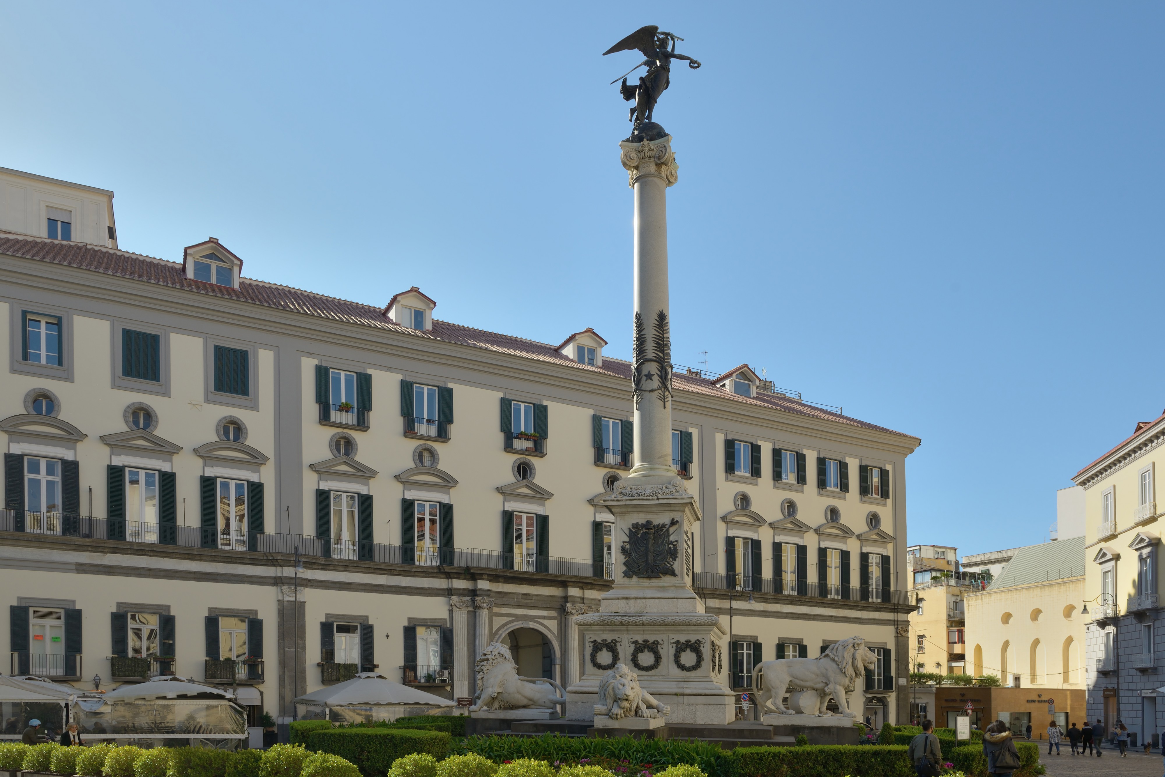 Piazza dei Martiri a Napoli