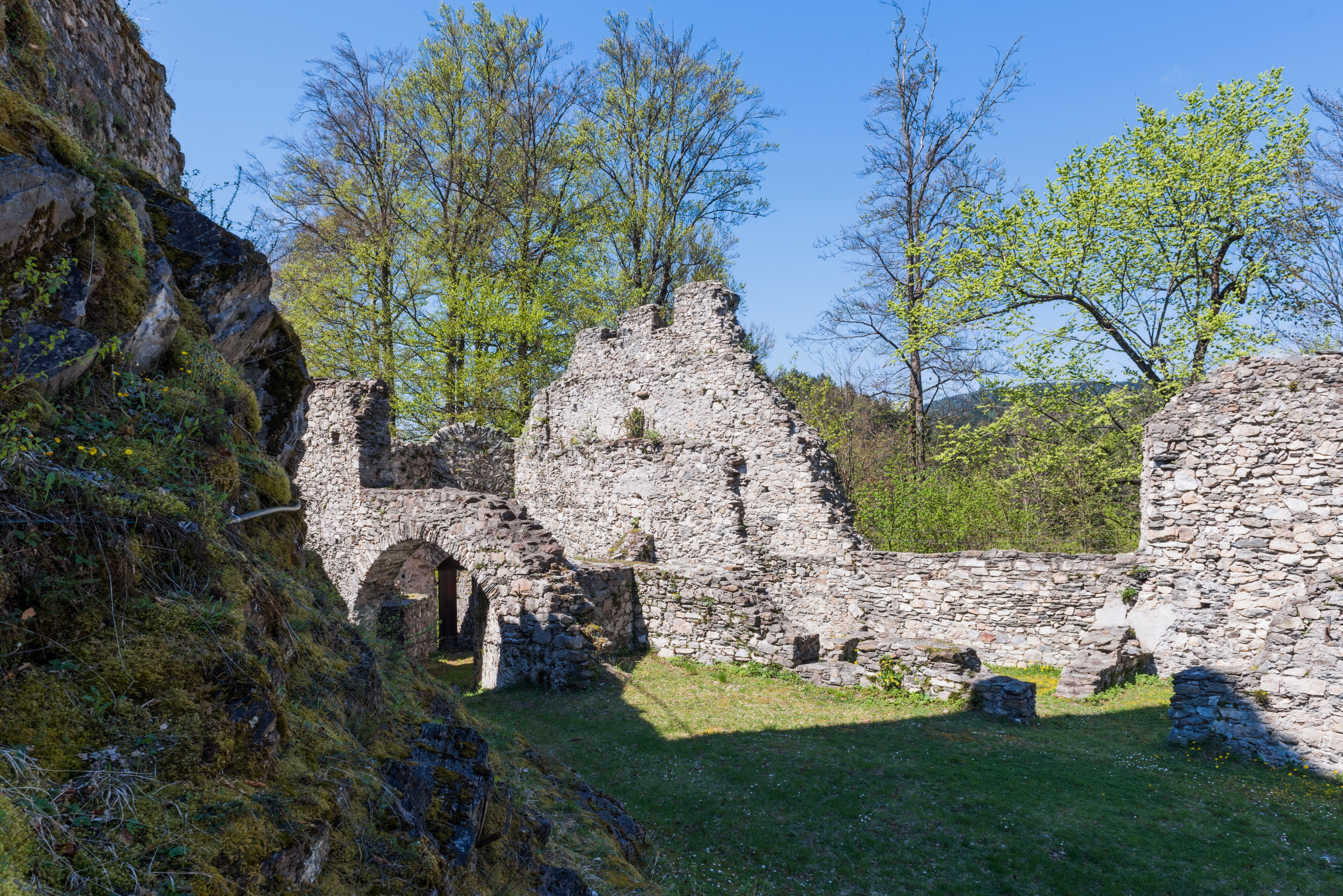 Poertschach Burgruine Leonstein 19042015 2235