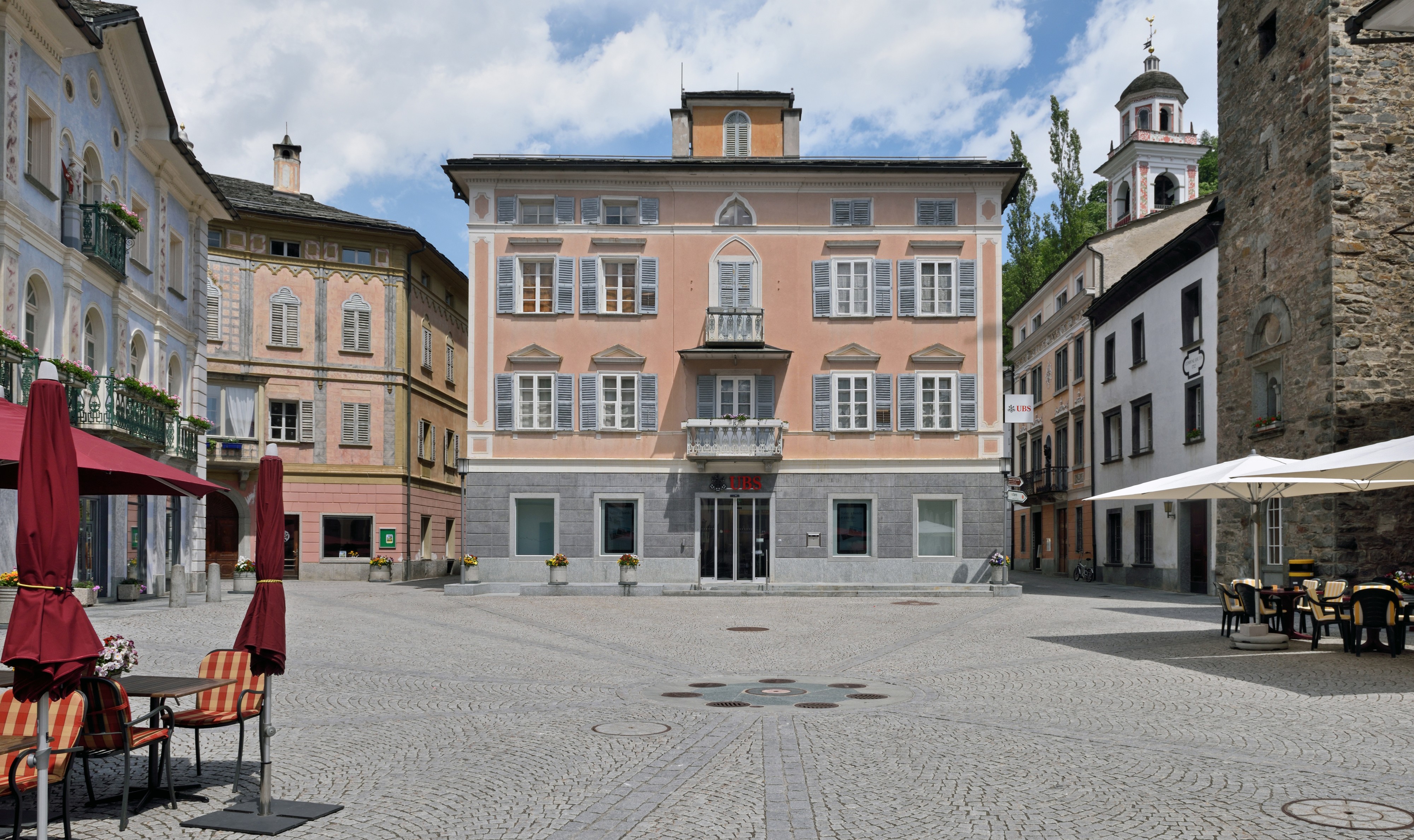 Poschiavo Piazza Comunale UBS