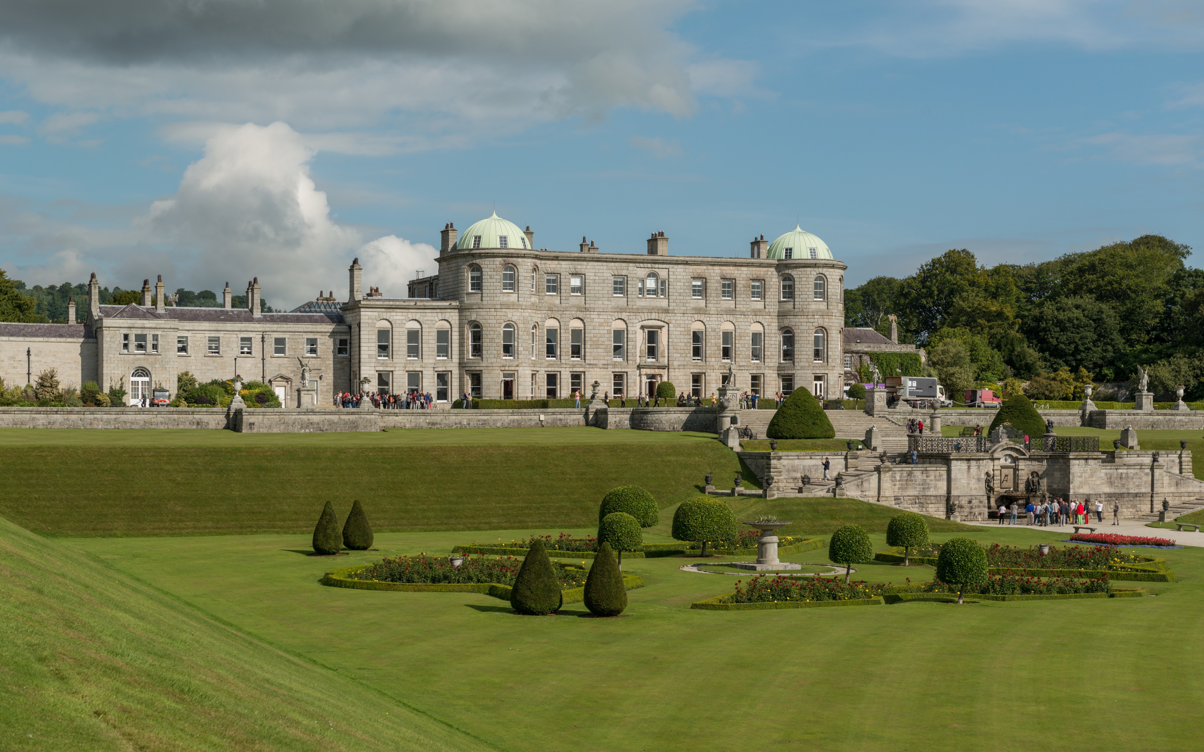 Powerscourt Garden and House, Enniskerry, South view 20150807 1