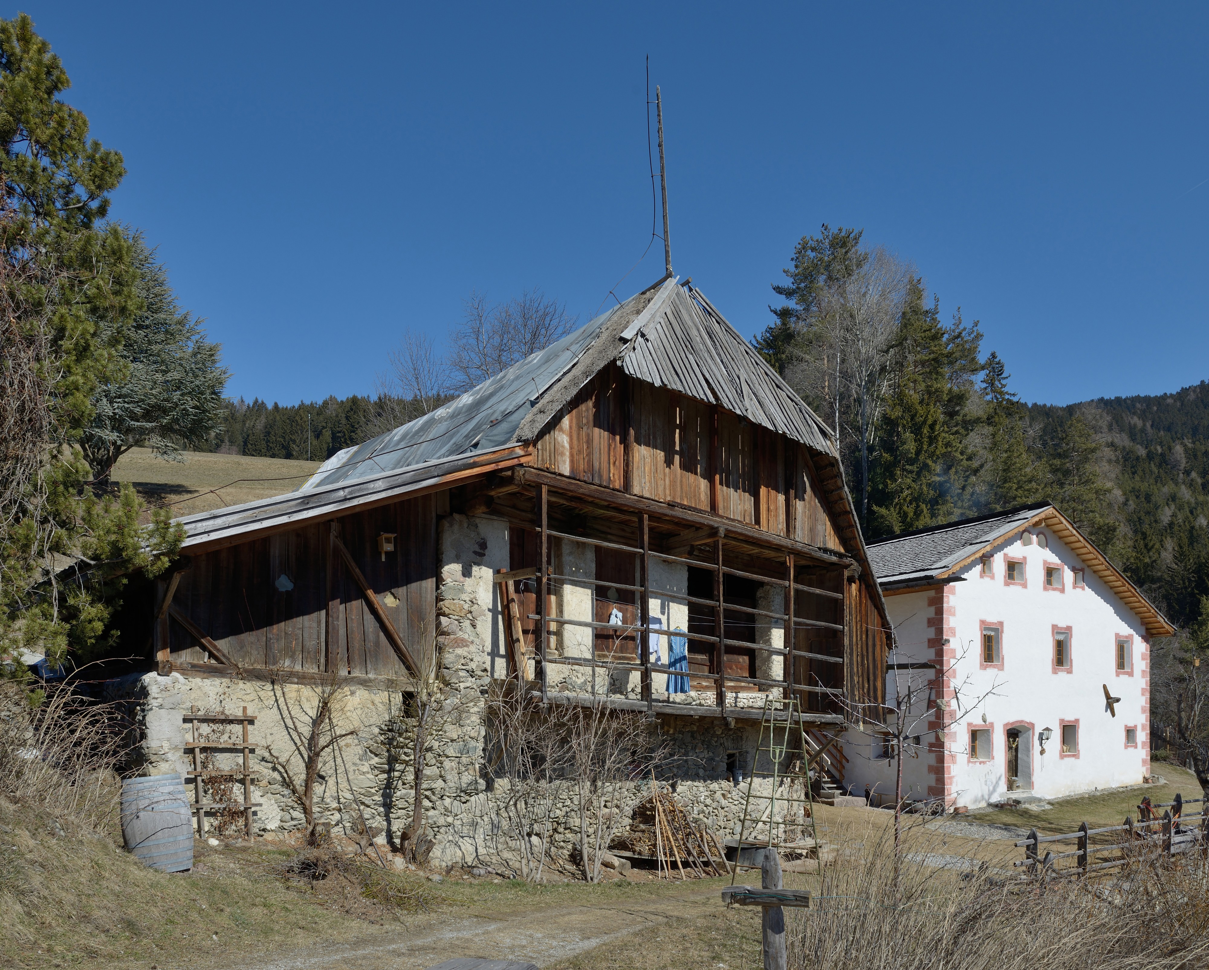 Prantschur Sankt Peter bei Lajen Wohngebäude Futterhaus